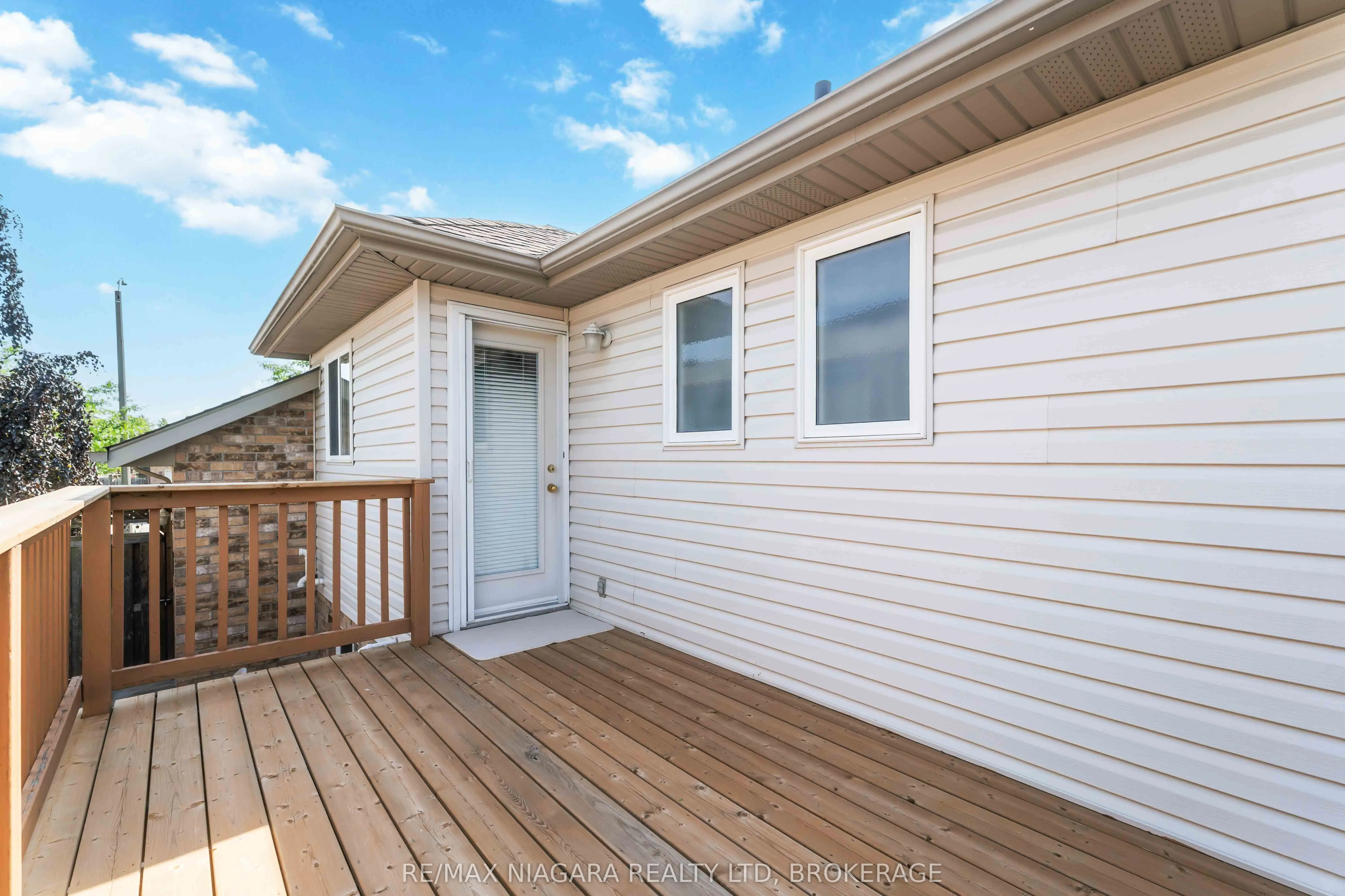 8123 Beaver Glen Drive
