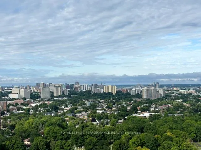 515 St Laurent Boulevard, #2408