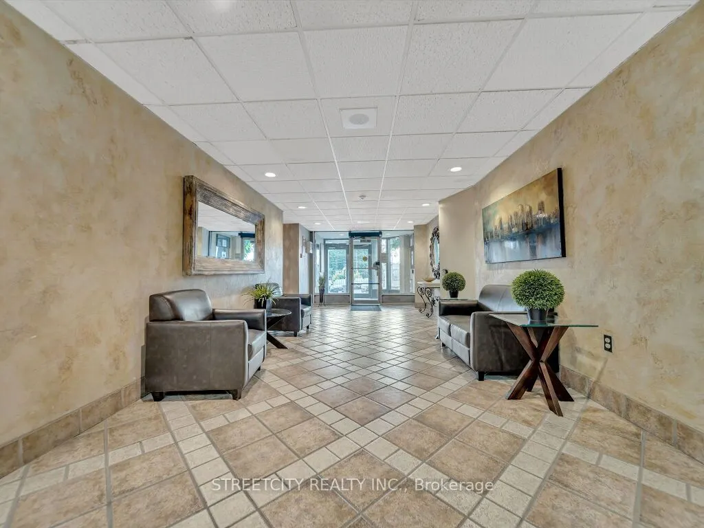 55 Green Valley Drive, #814