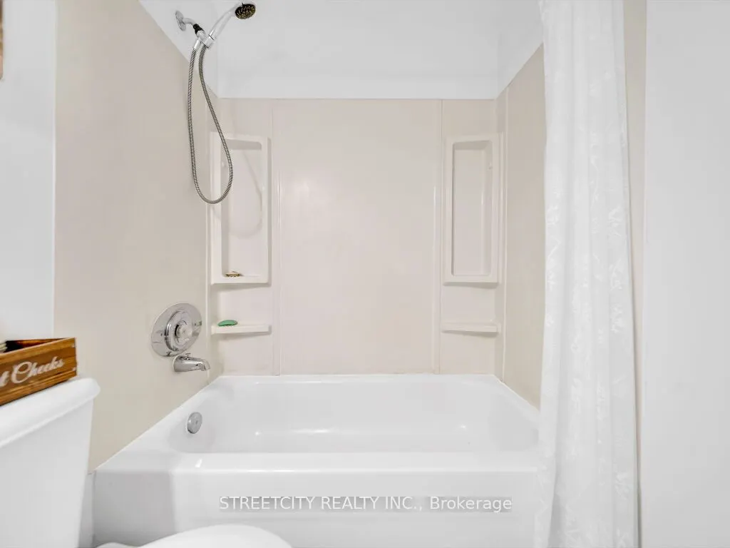 55 Green Valley Drive, #814