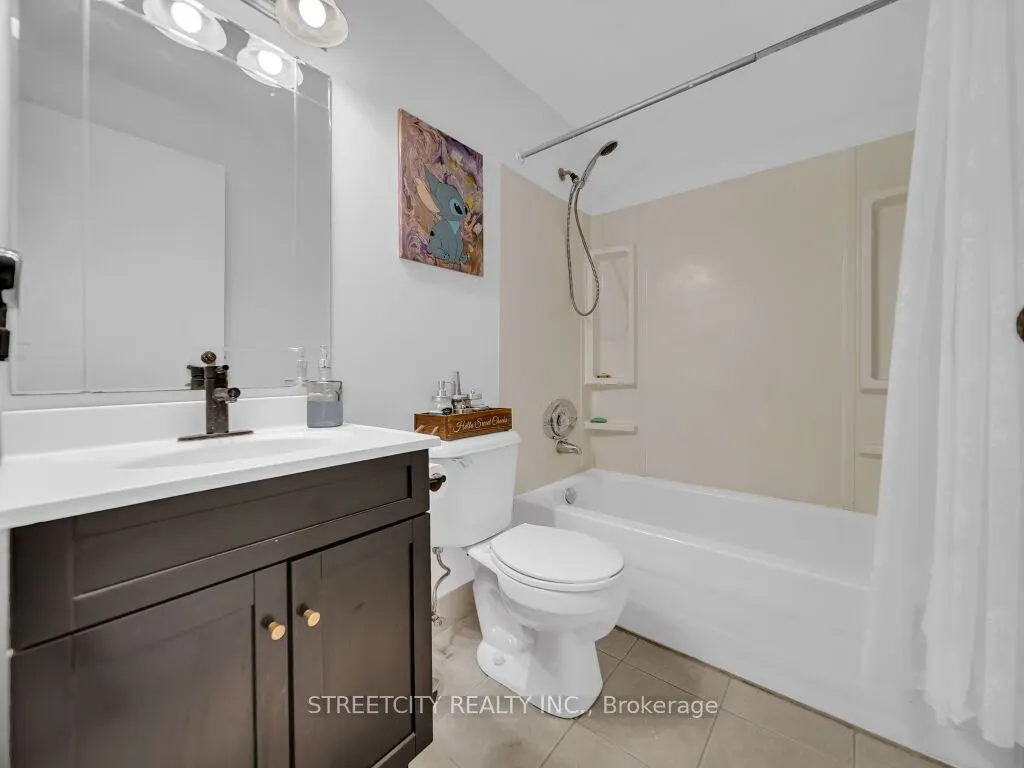 55 Green Valley Drive, #814
