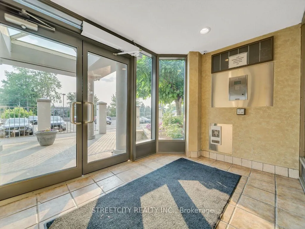 55 Green Valley Drive, #814