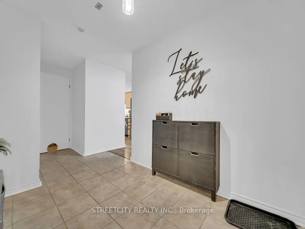 55 Green Valley Drive, #814