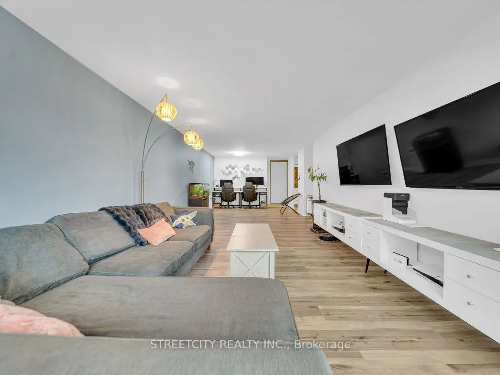 55 Green Valley Drive, #814