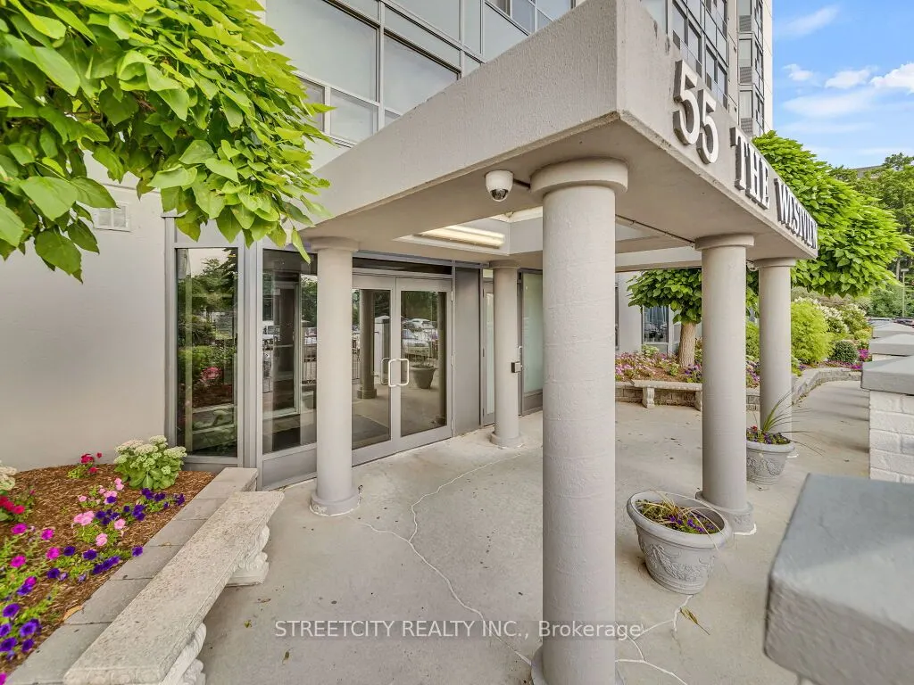 55 Green Valley Drive, #814