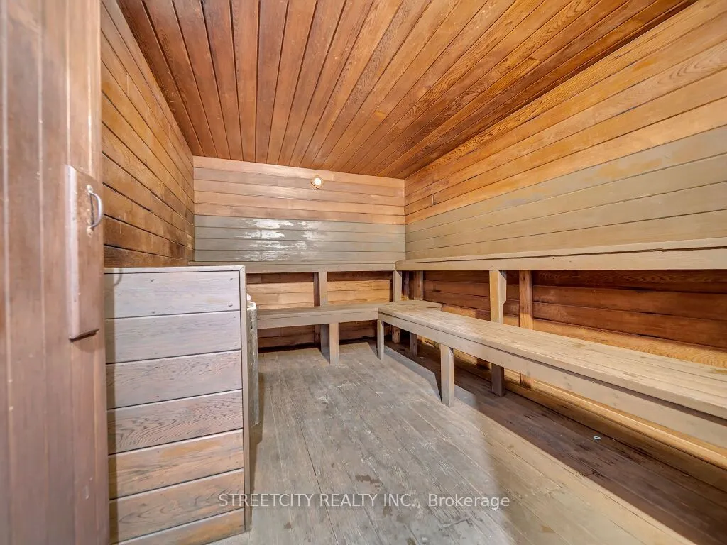 55 Green Valley Drive, #814
