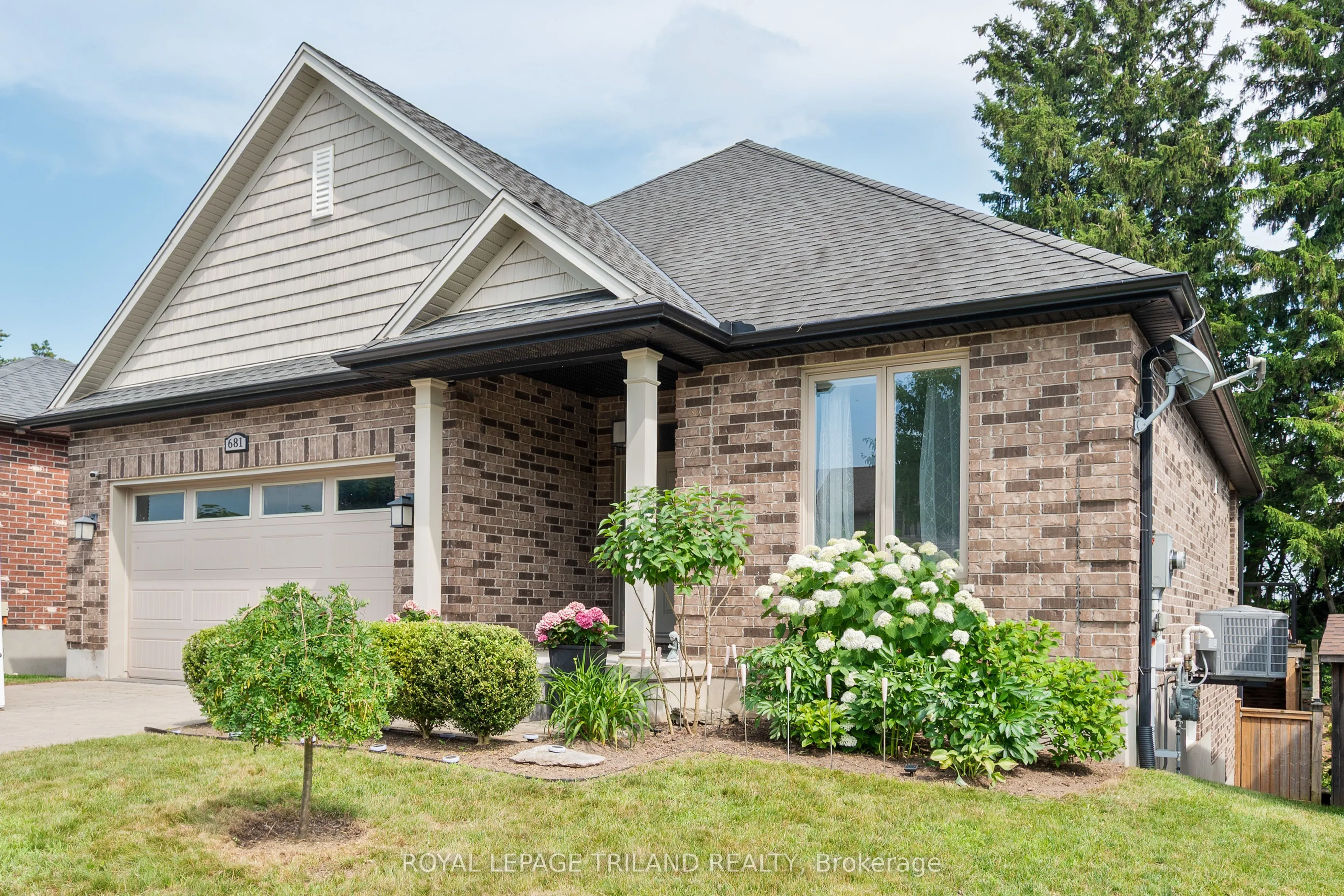 681 Bennett Crescent