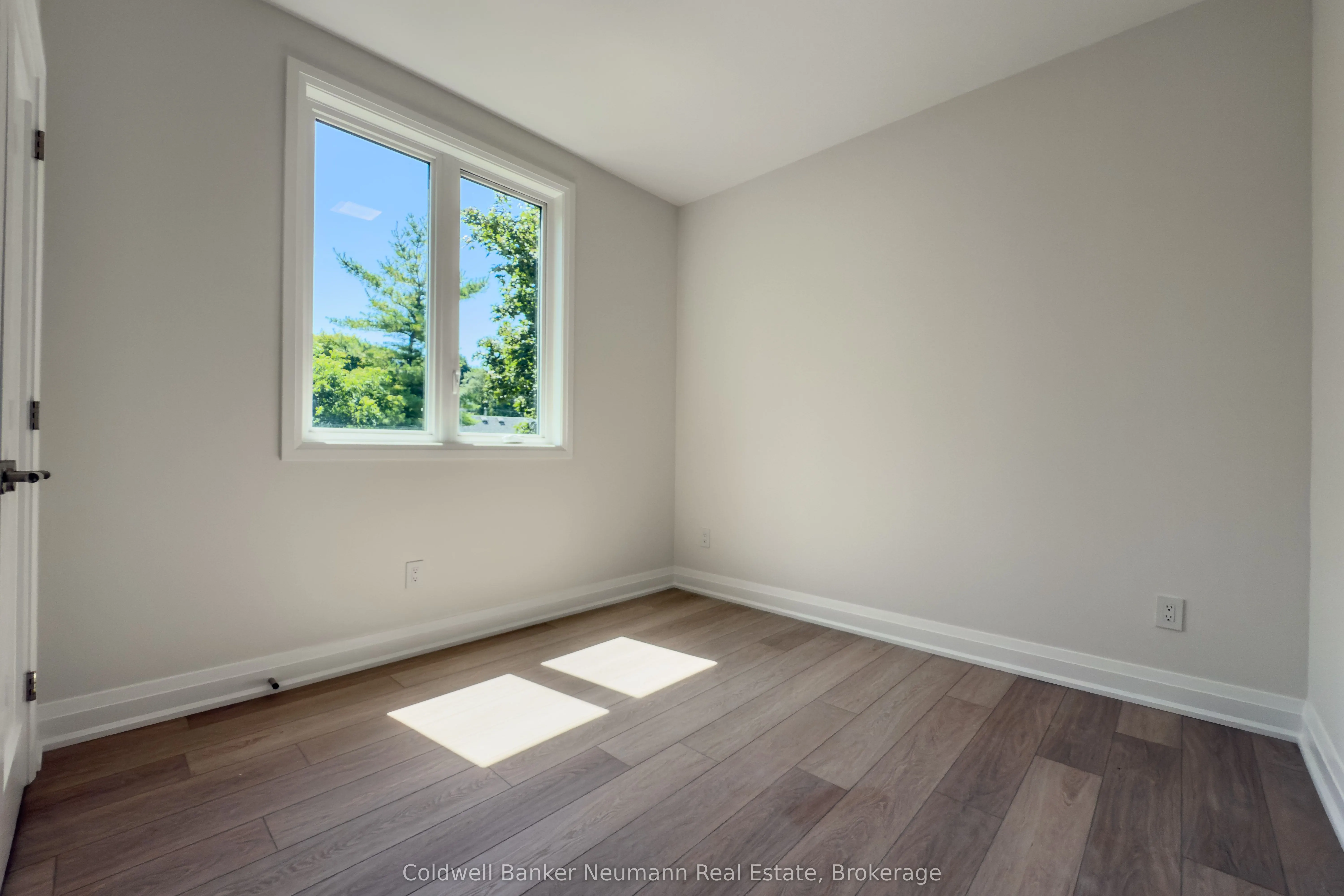 14 Stevenson Street N, #10