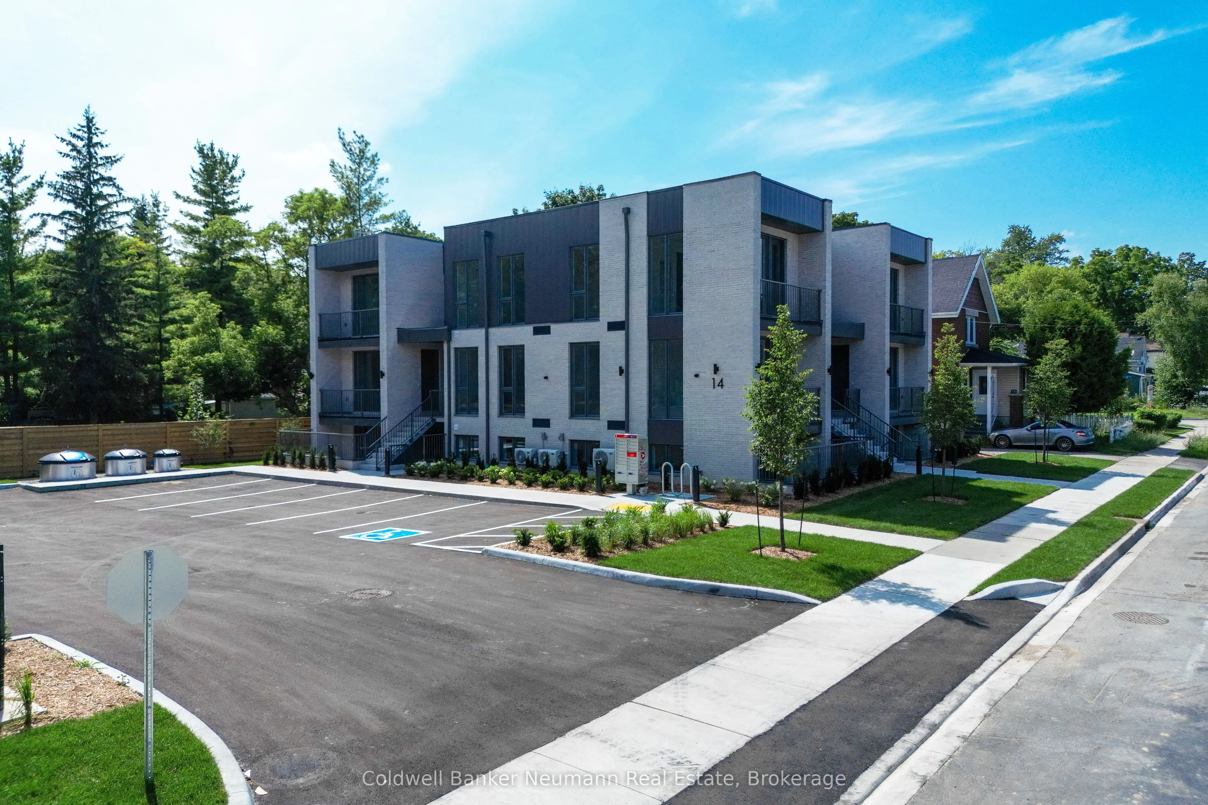 14 Stevenson Street N, #10