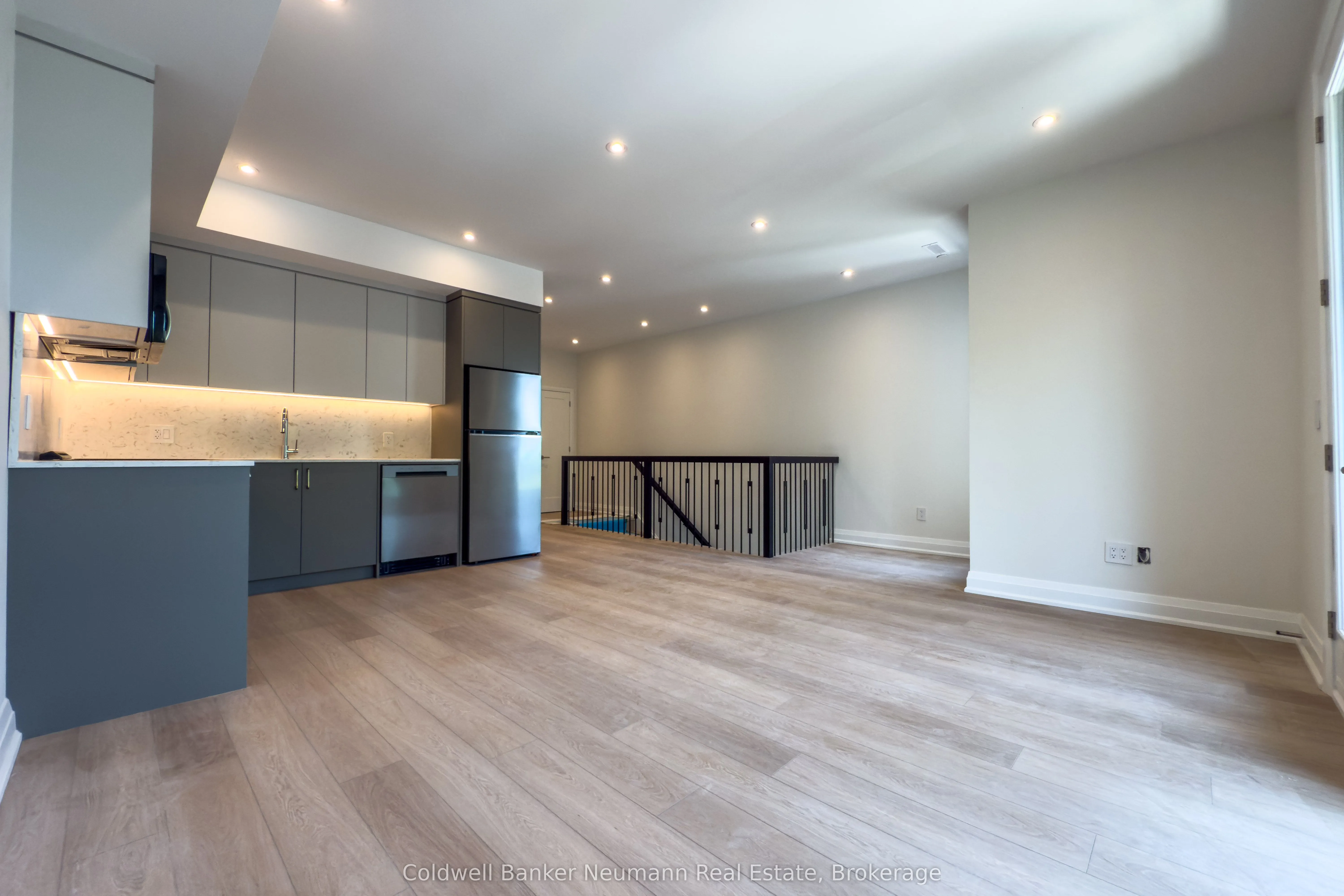 14 Stevenson Street N, #10