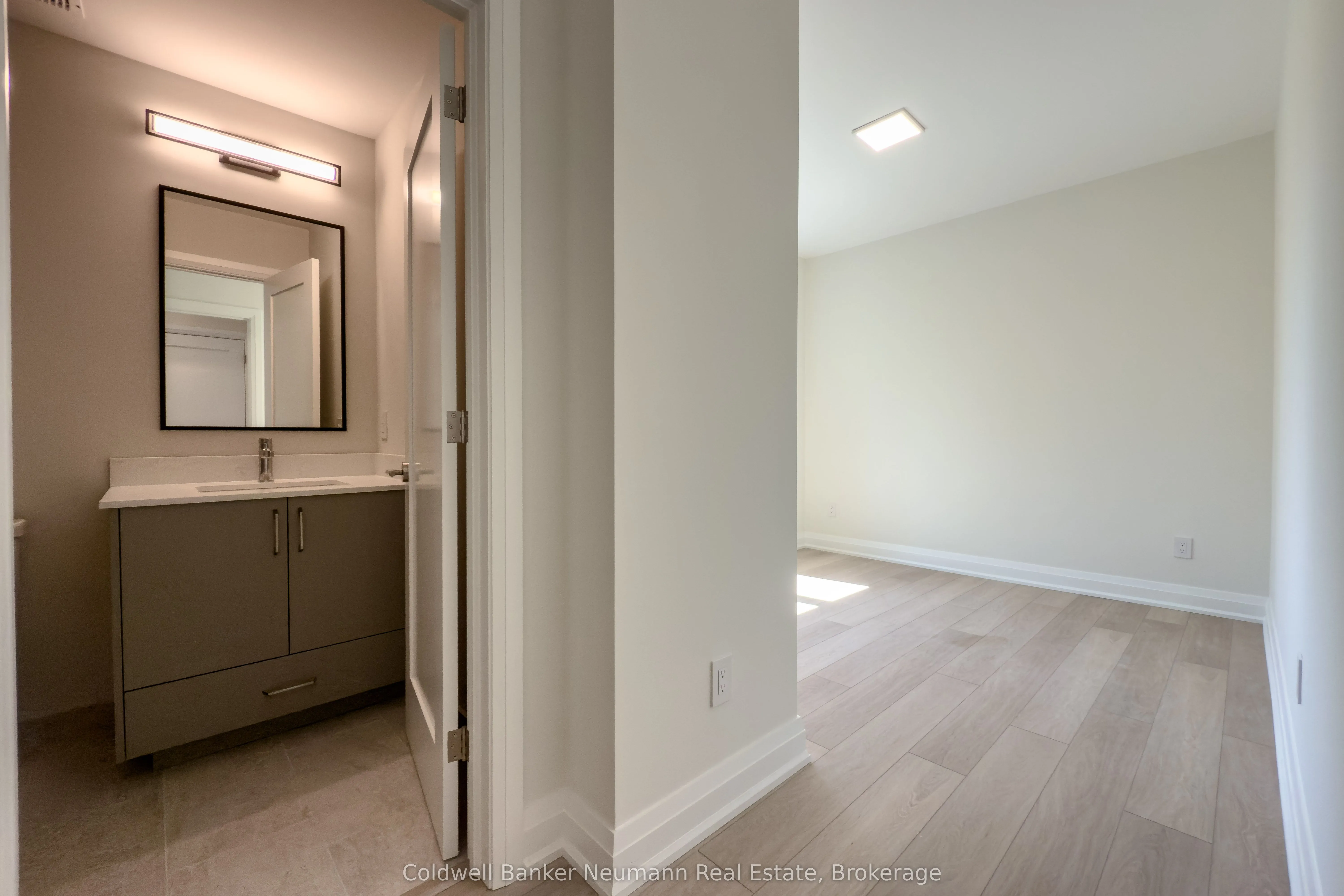 14 Stevenson Street N, #10