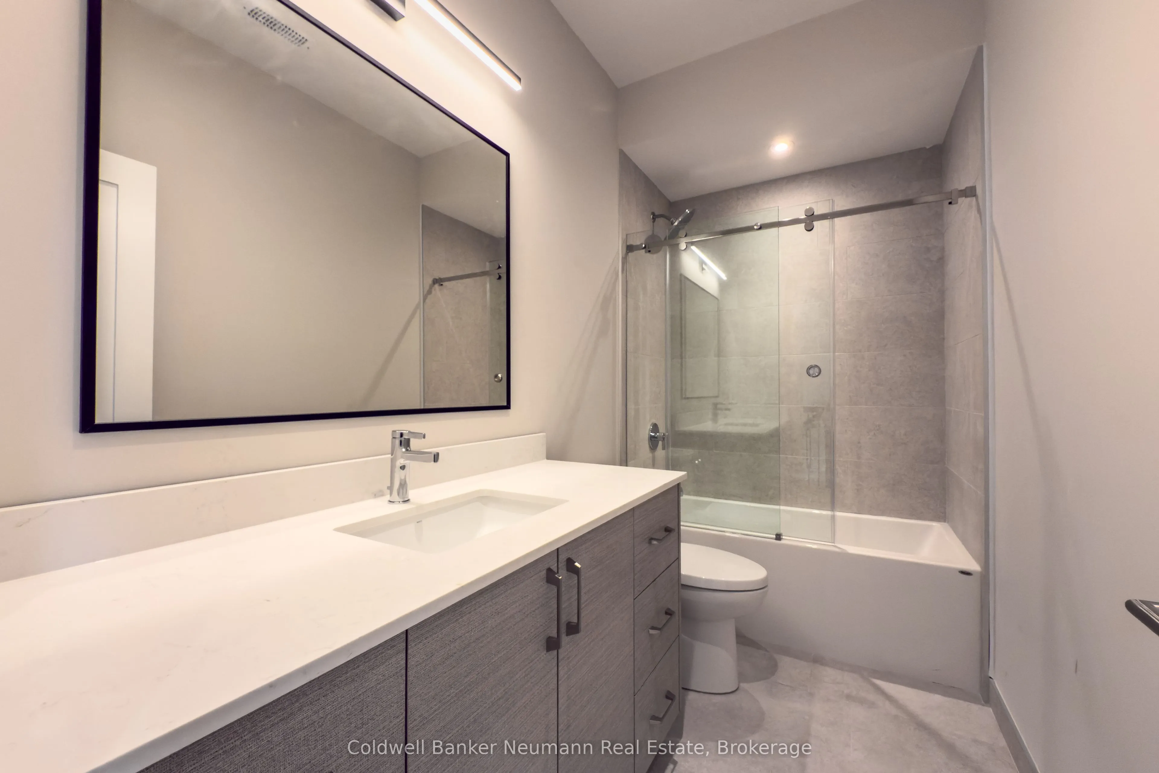 14 Stevenson Street N, #10