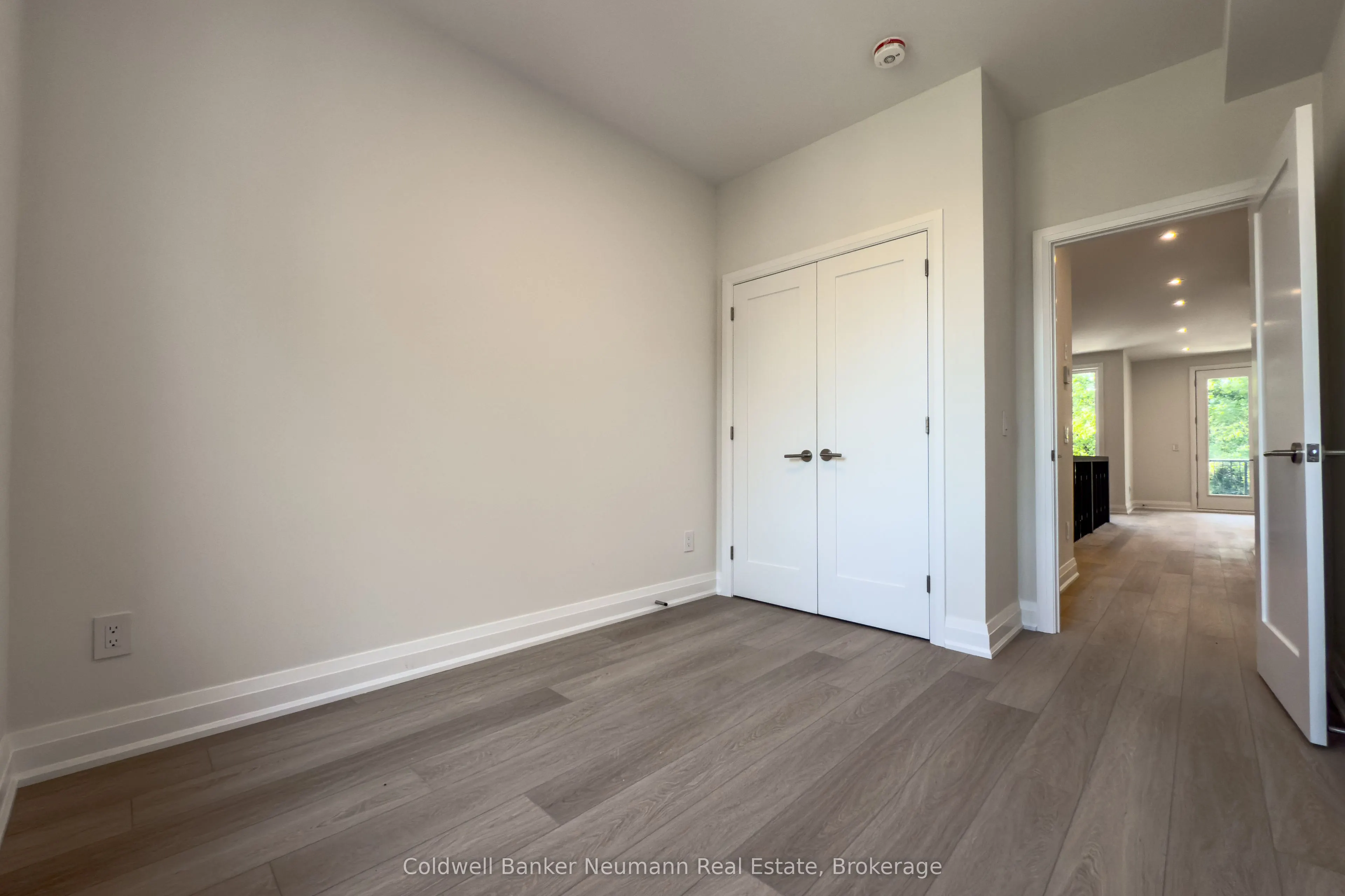 14 Stevenson Street N, #10