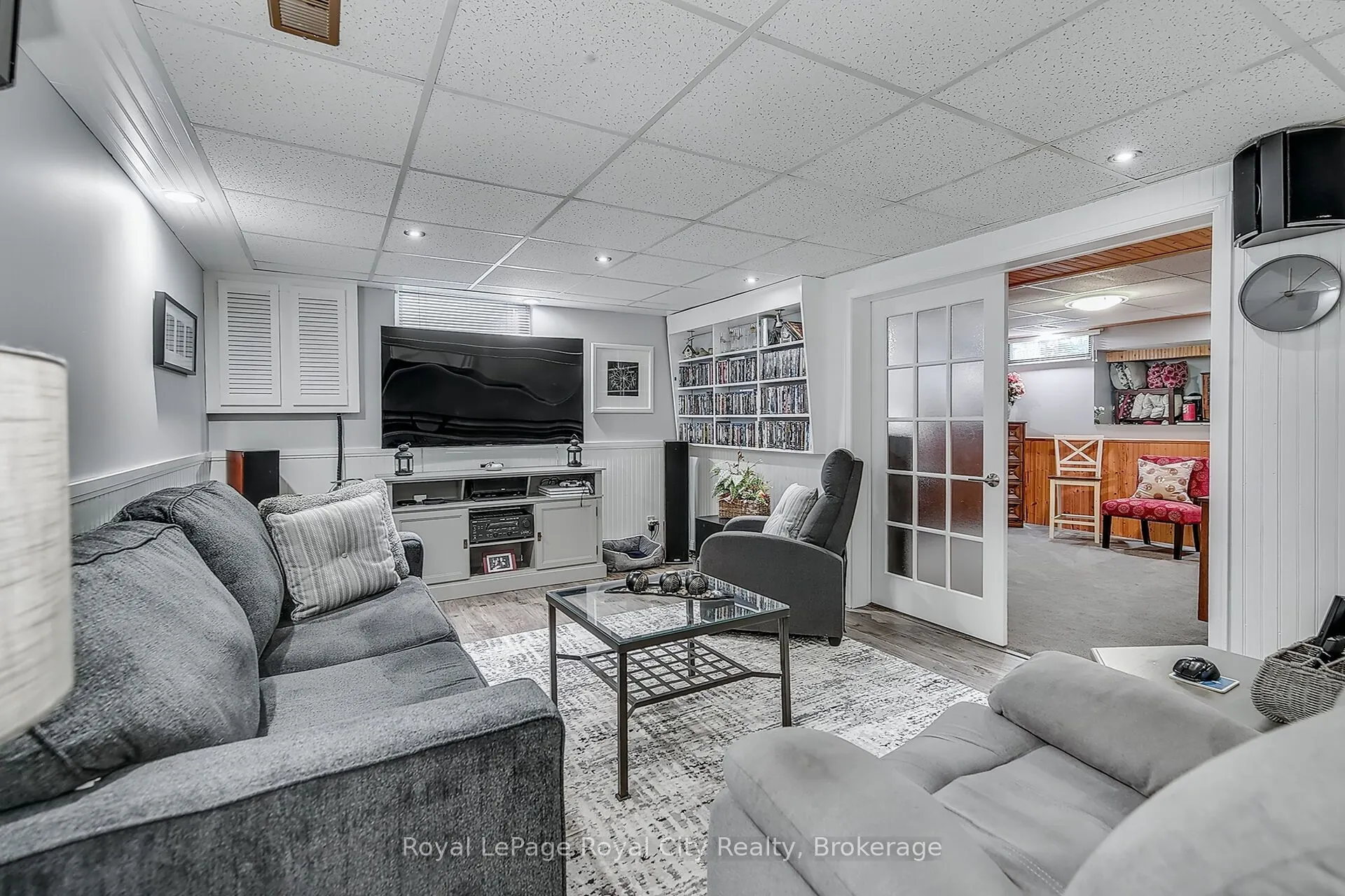 30 Springdale Boulevard