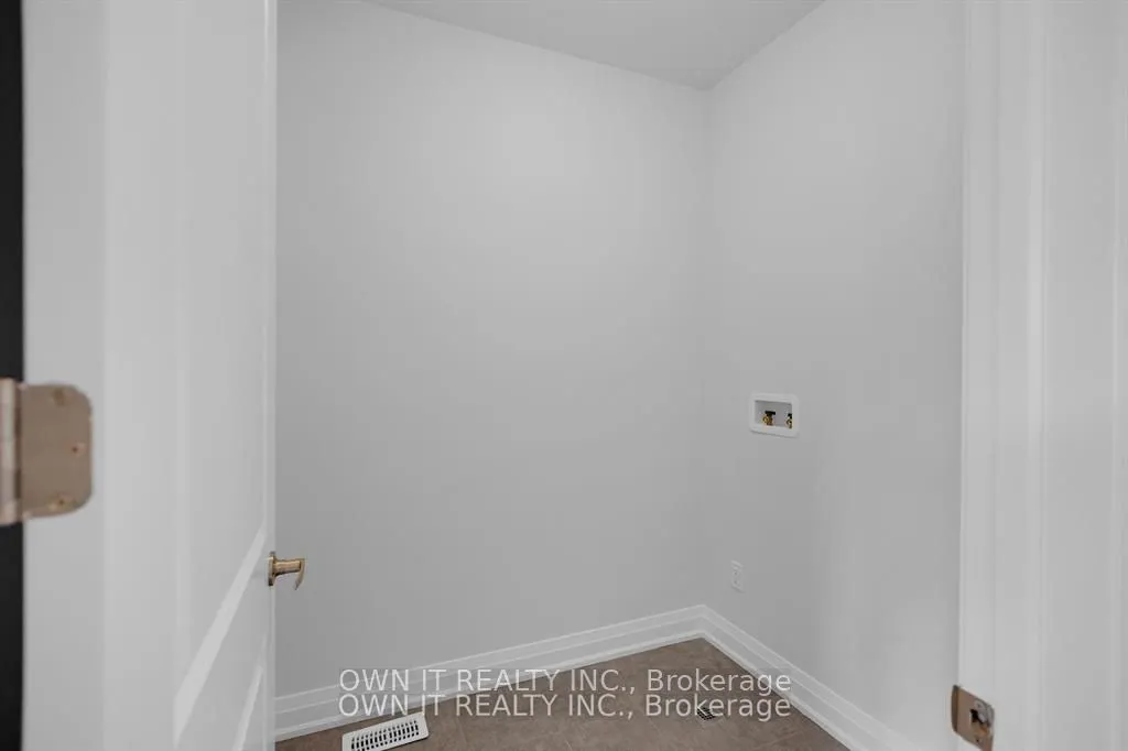 236 Harwood Avenue
