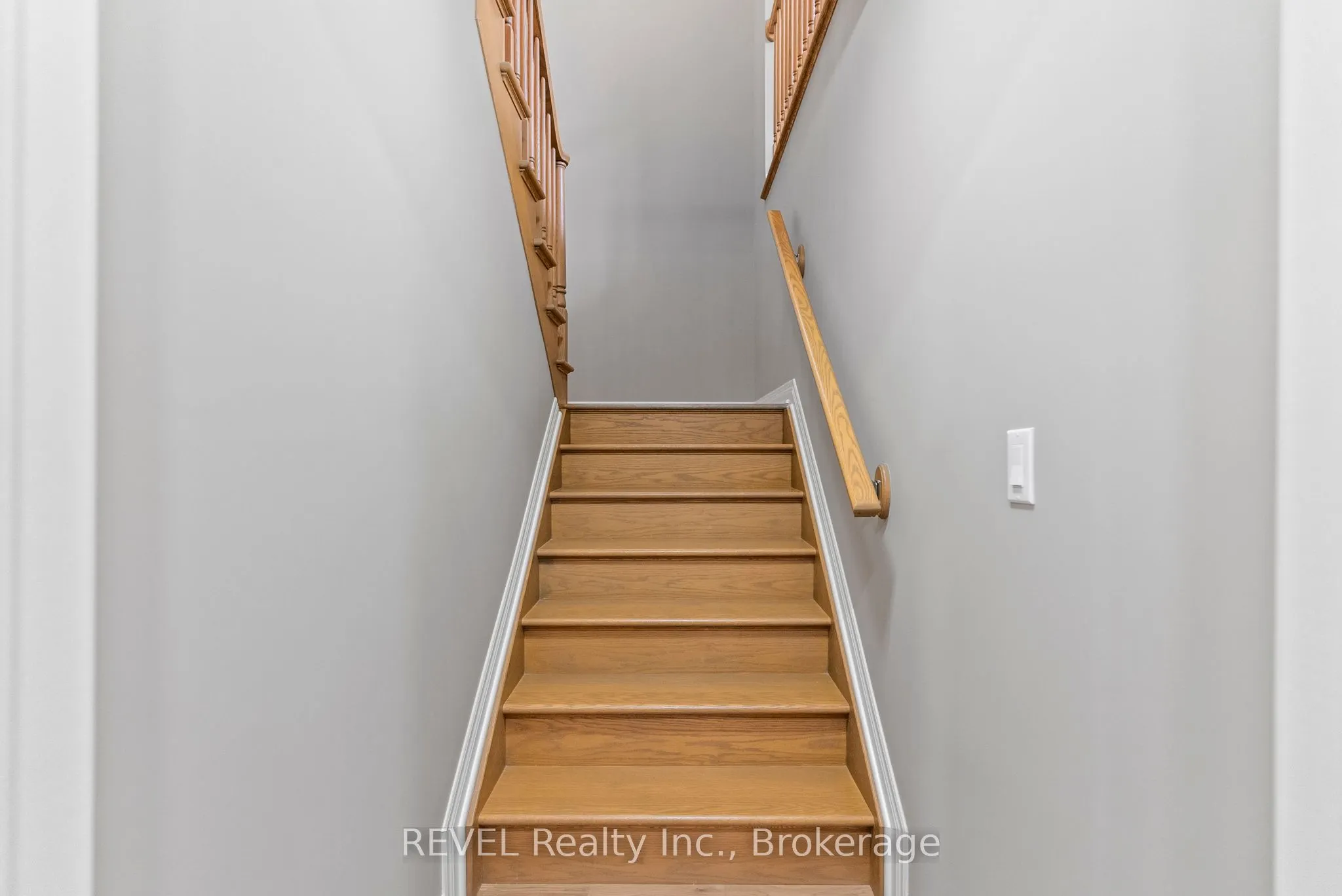 4 TULIP TREE Road