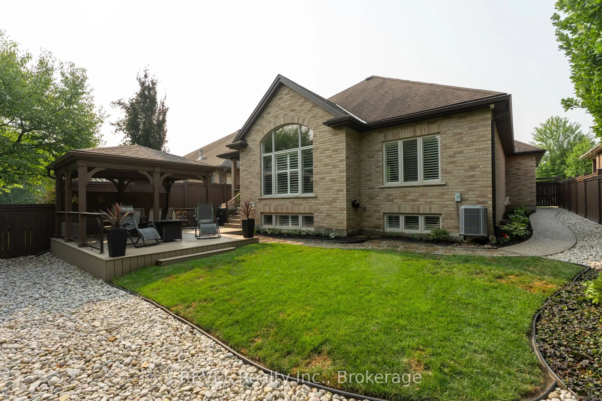 4 TULIP TREE Road