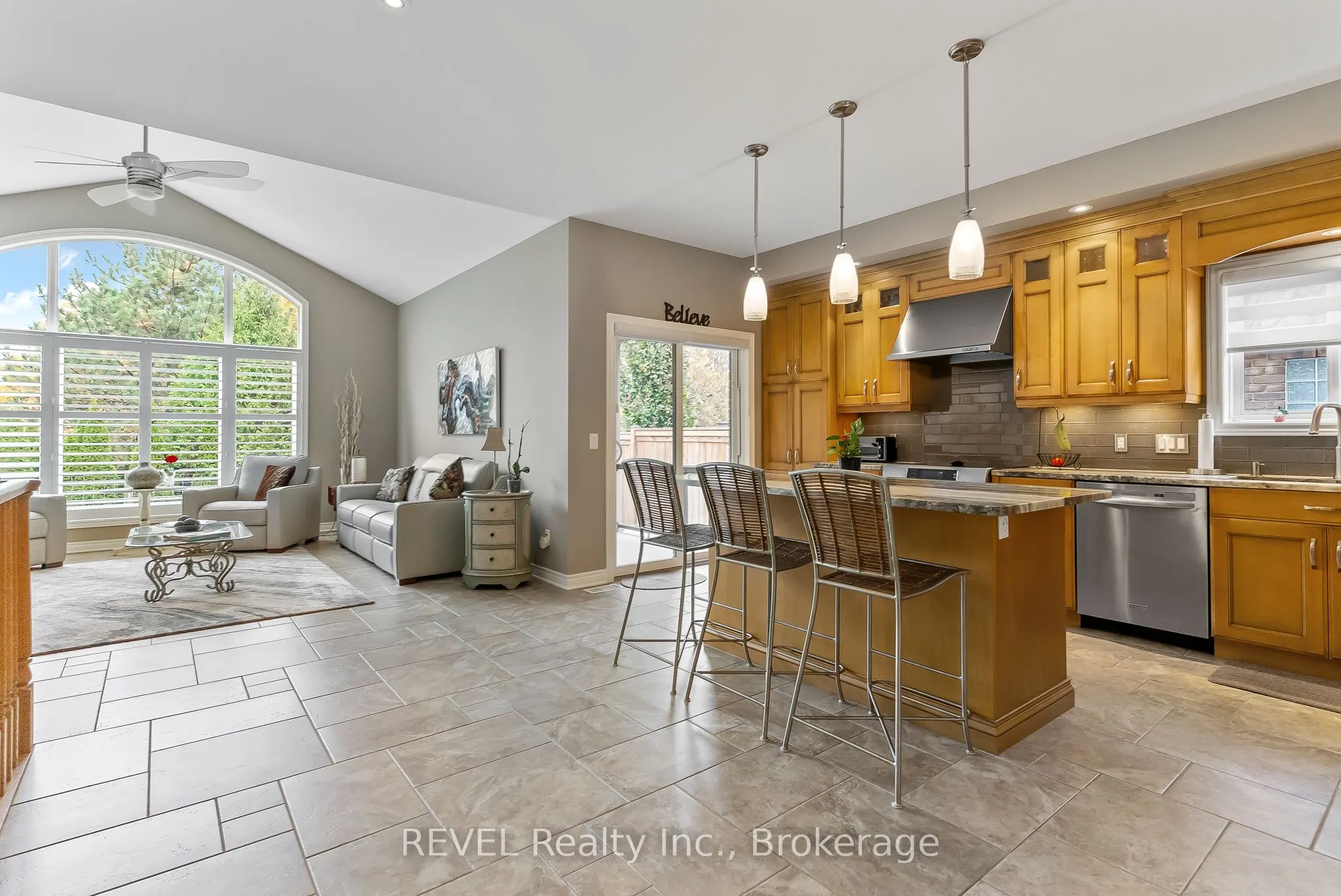 4 TULIP TREE Road