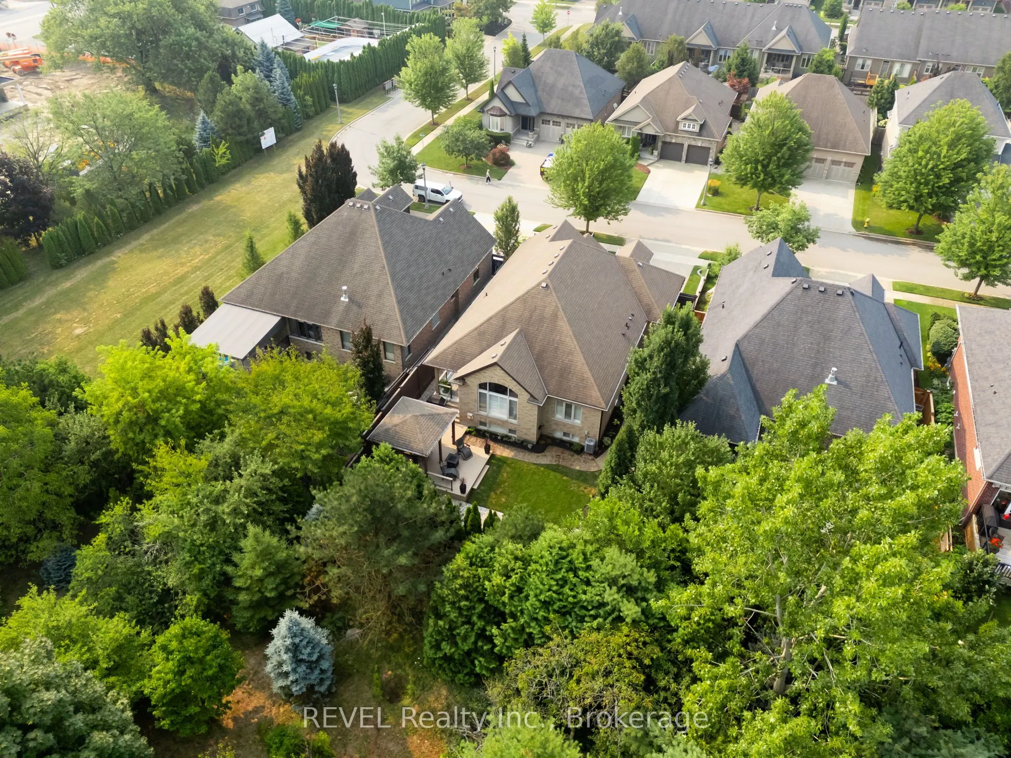 4 TULIP TREE Road