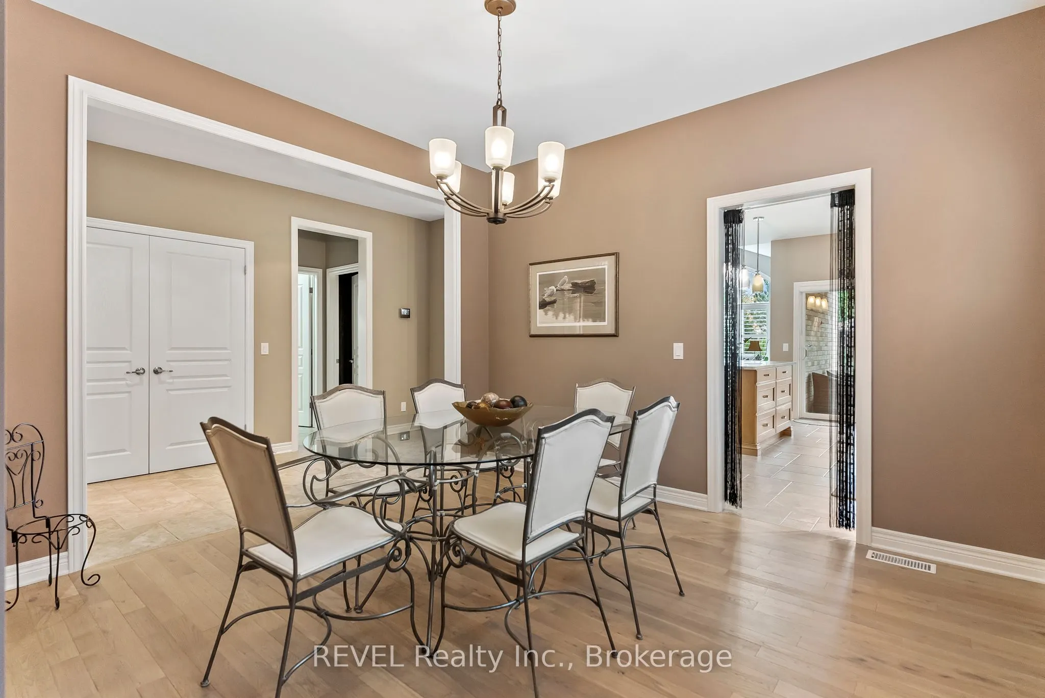 4 TULIP TREE Road