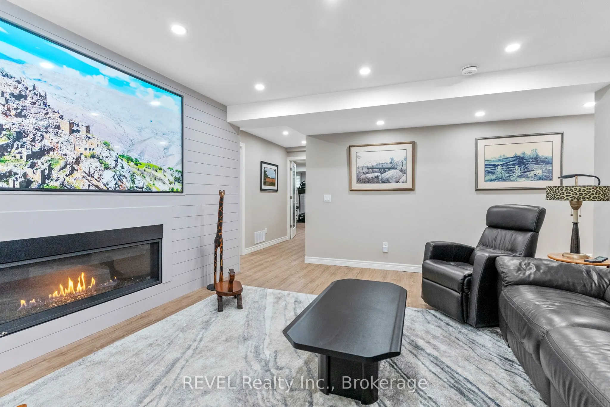 4 TULIP TREE Road