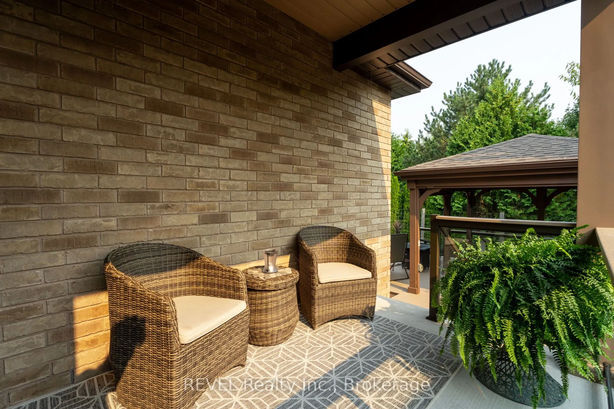4 TULIP TREE Road