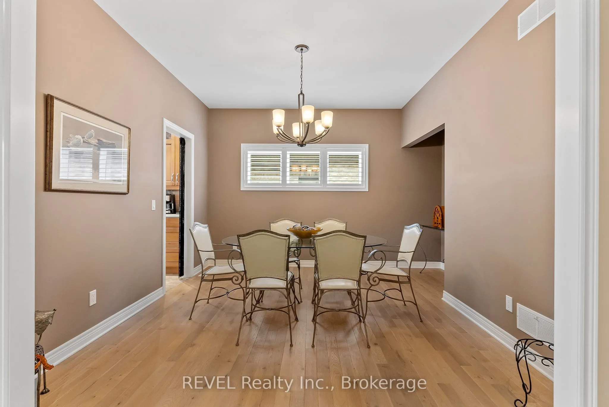 4 TULIP TREE Road