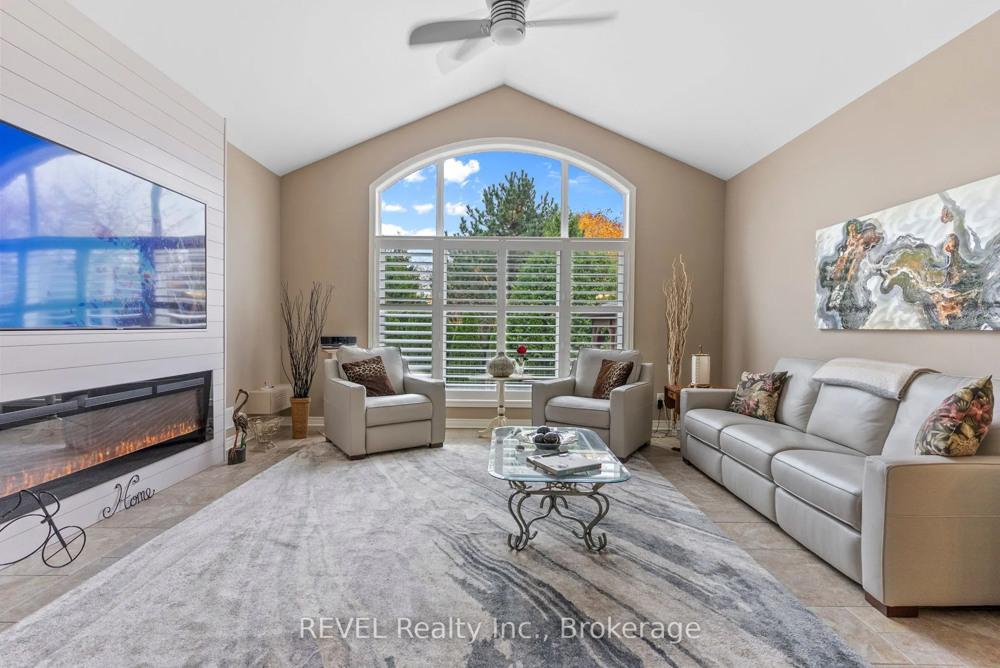 4 TULIP TREE Road