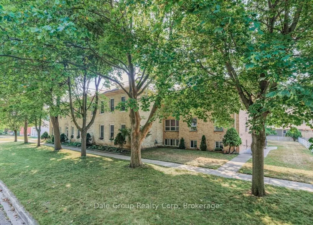184 East Street E