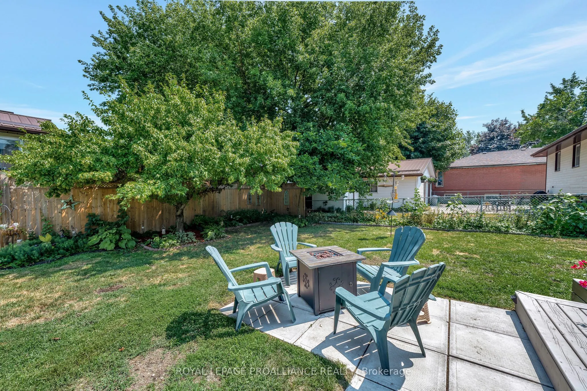 235 FARLEY Avenue