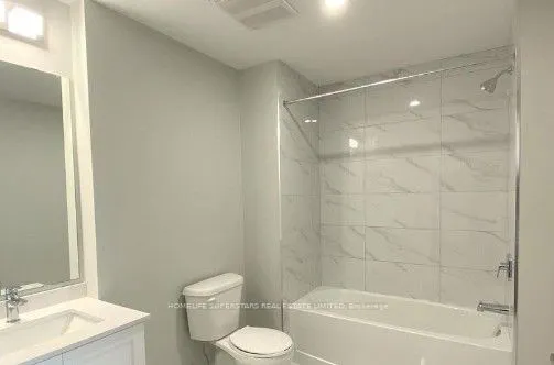 15 Queen Street S, #512
