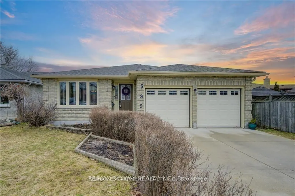 535 Appledale Crescent