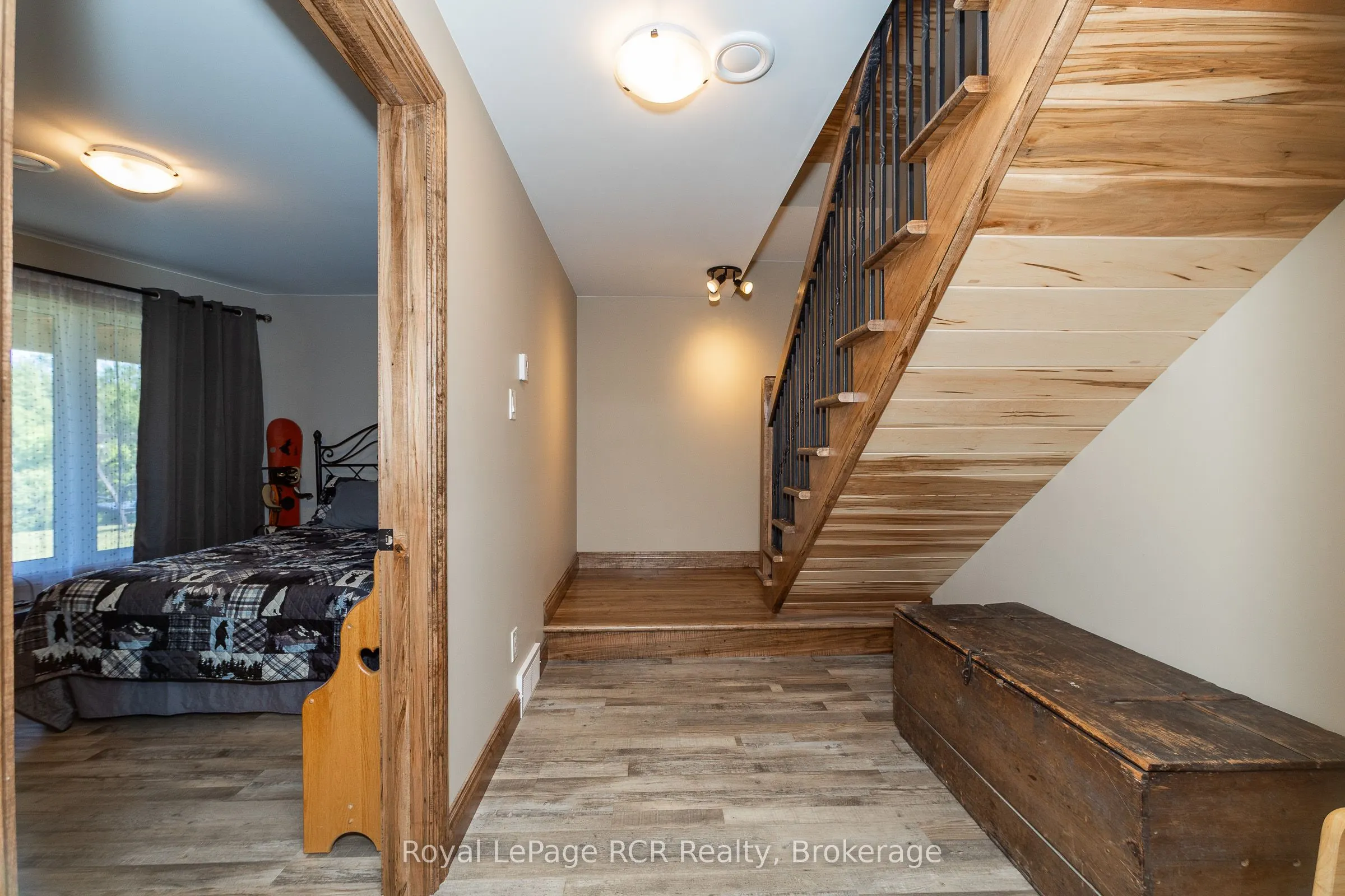 742654 Sideroad 4 B