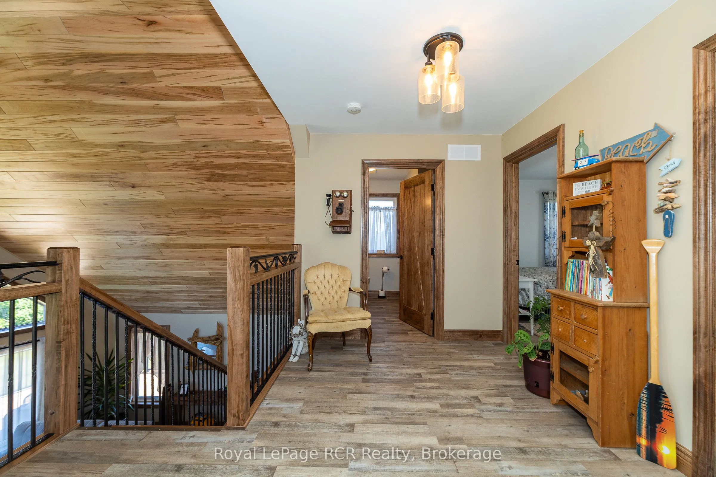 742654 Sideroad 4 B