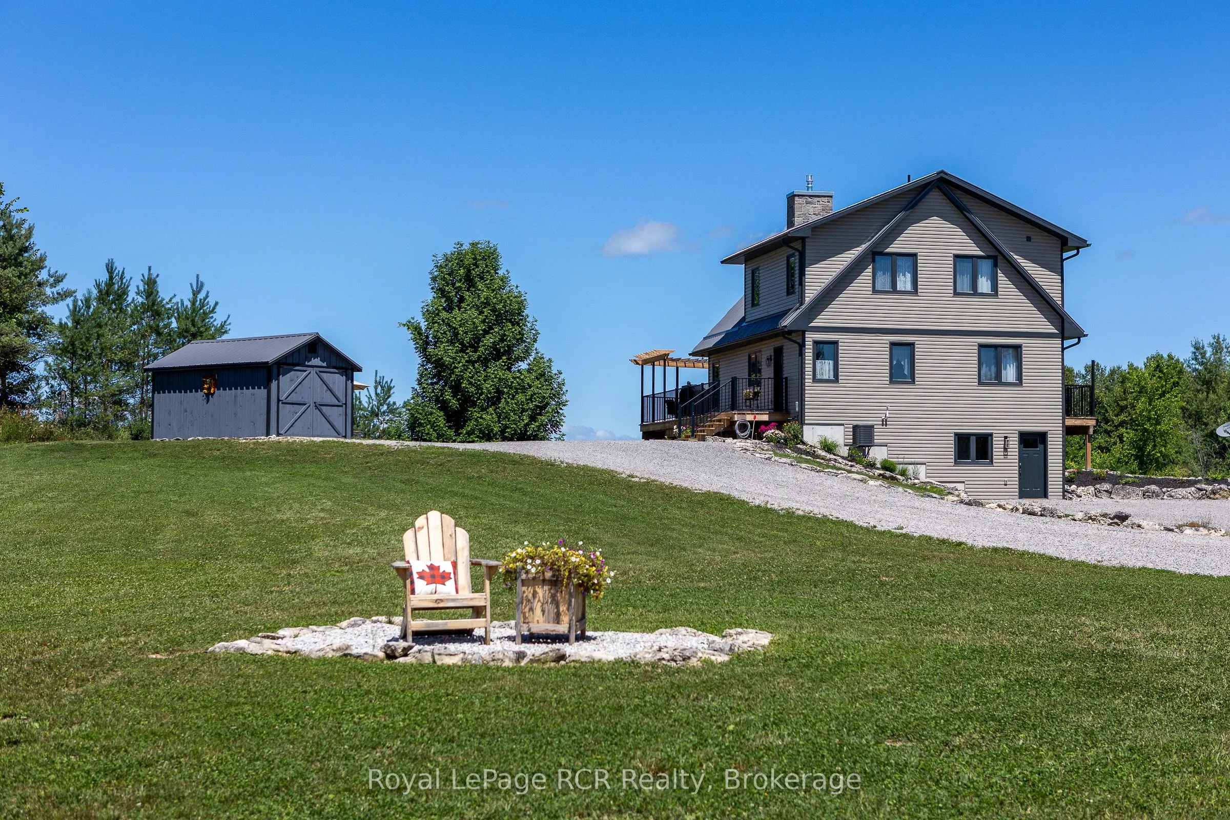 742654 Sideroad 4 B