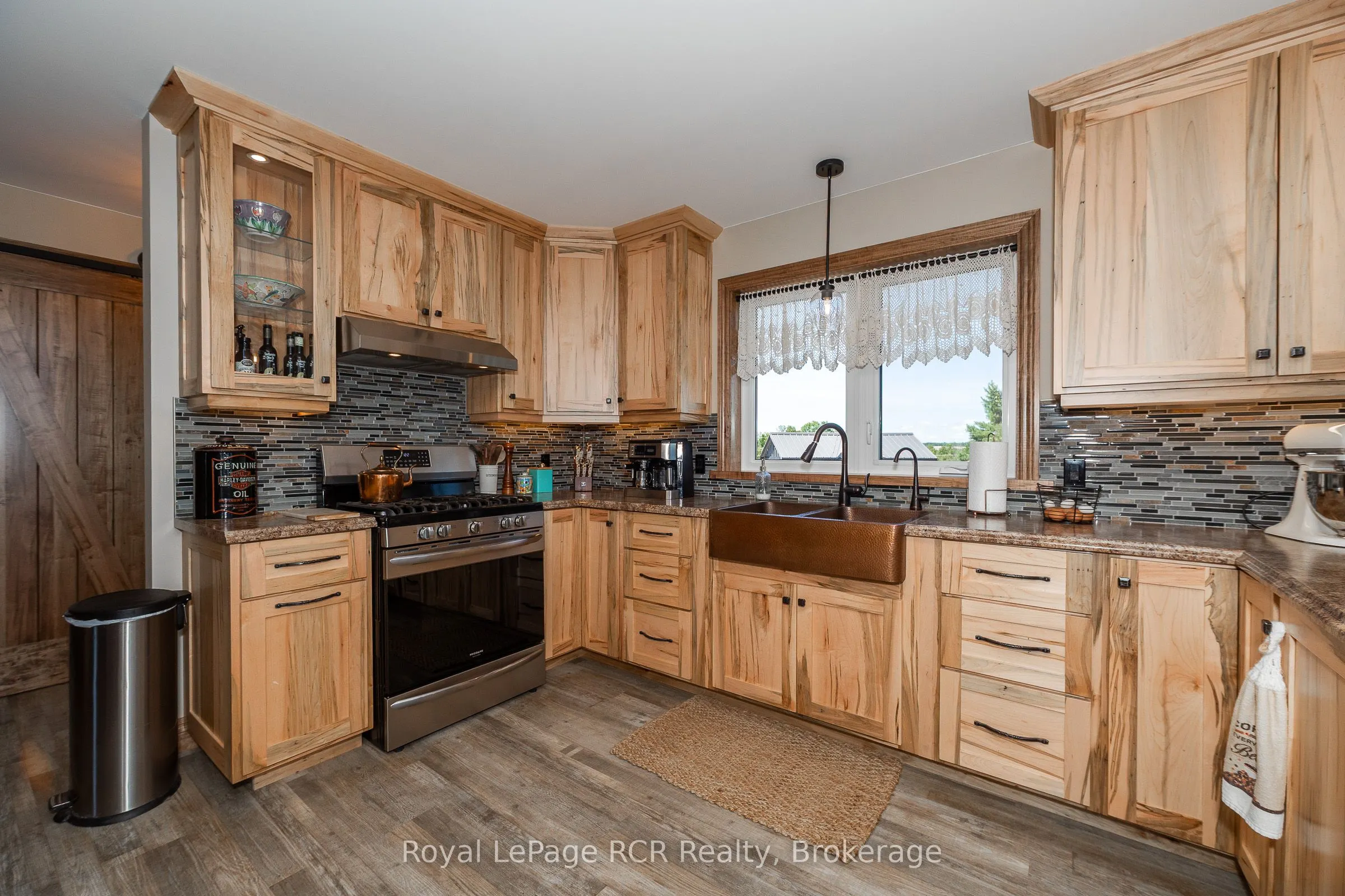 742654 Sideroad 4 B