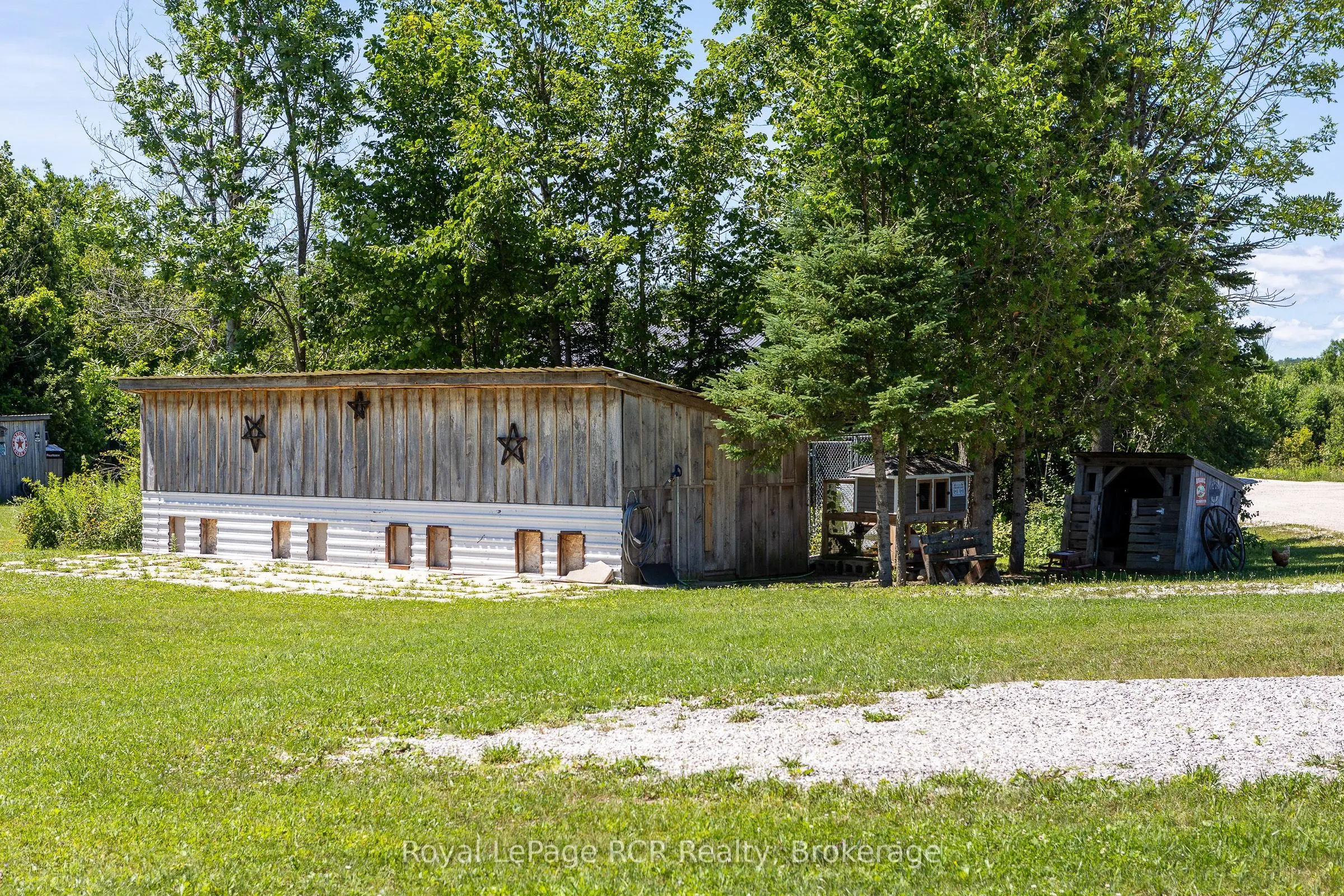 742654 Sideroad 4 B