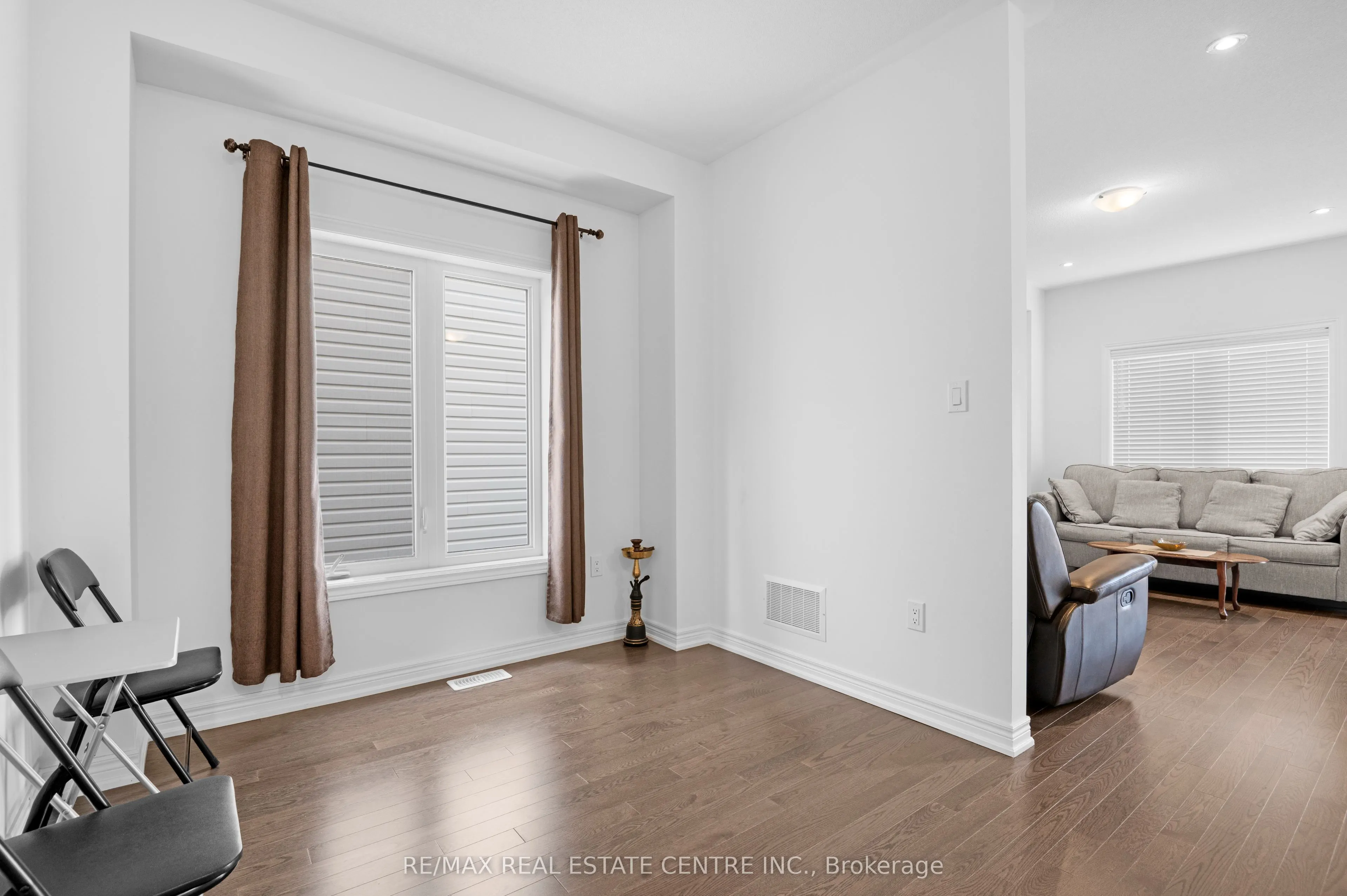 168 Clark Street