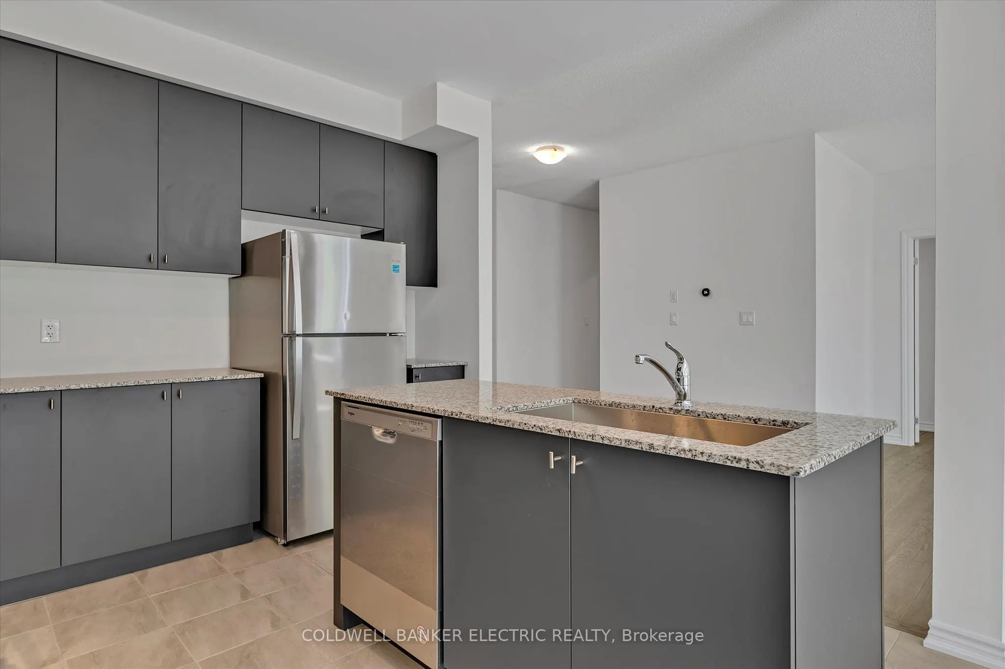 3 Hillcroft Way