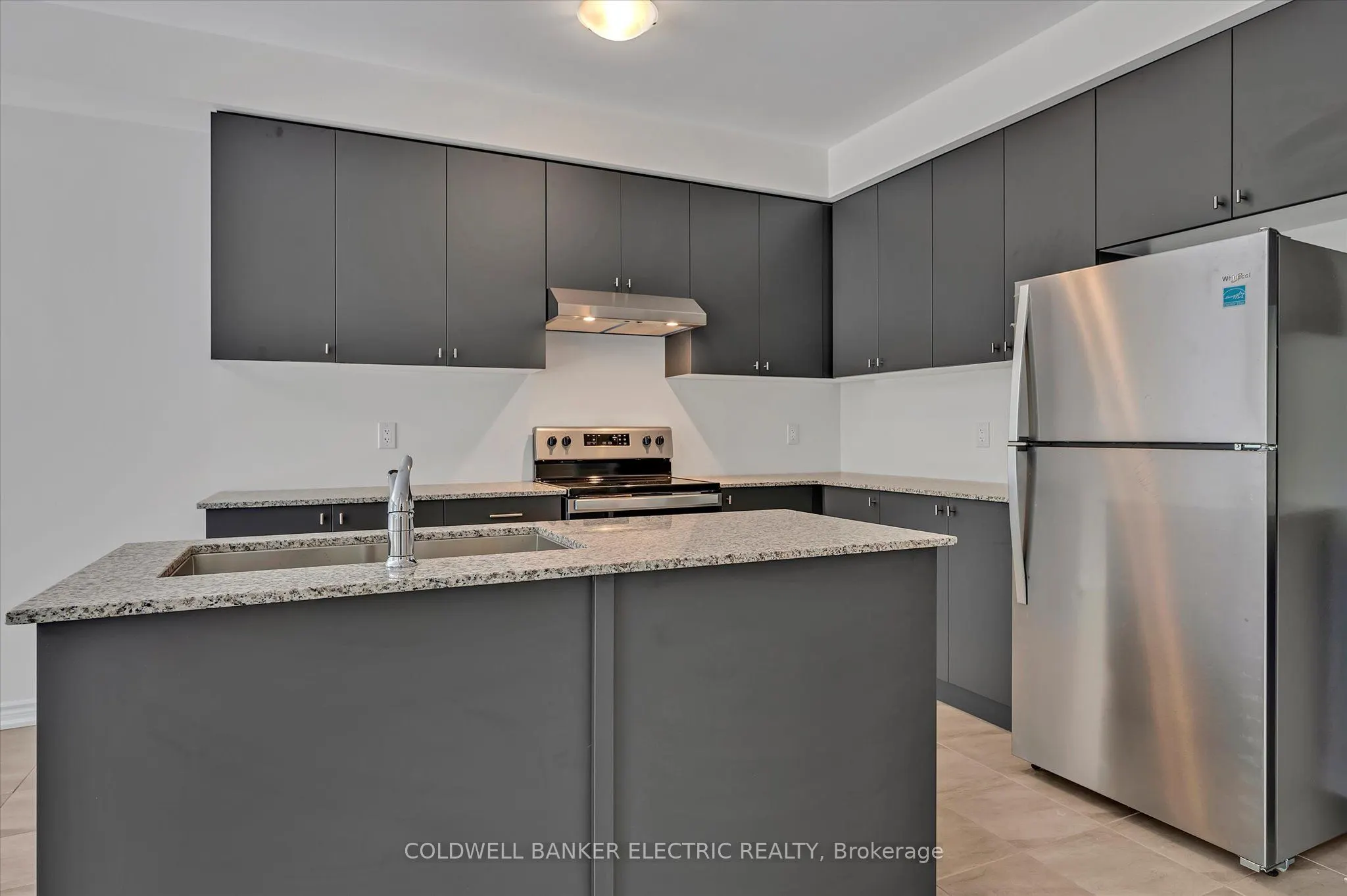 3 Hillcroft Way