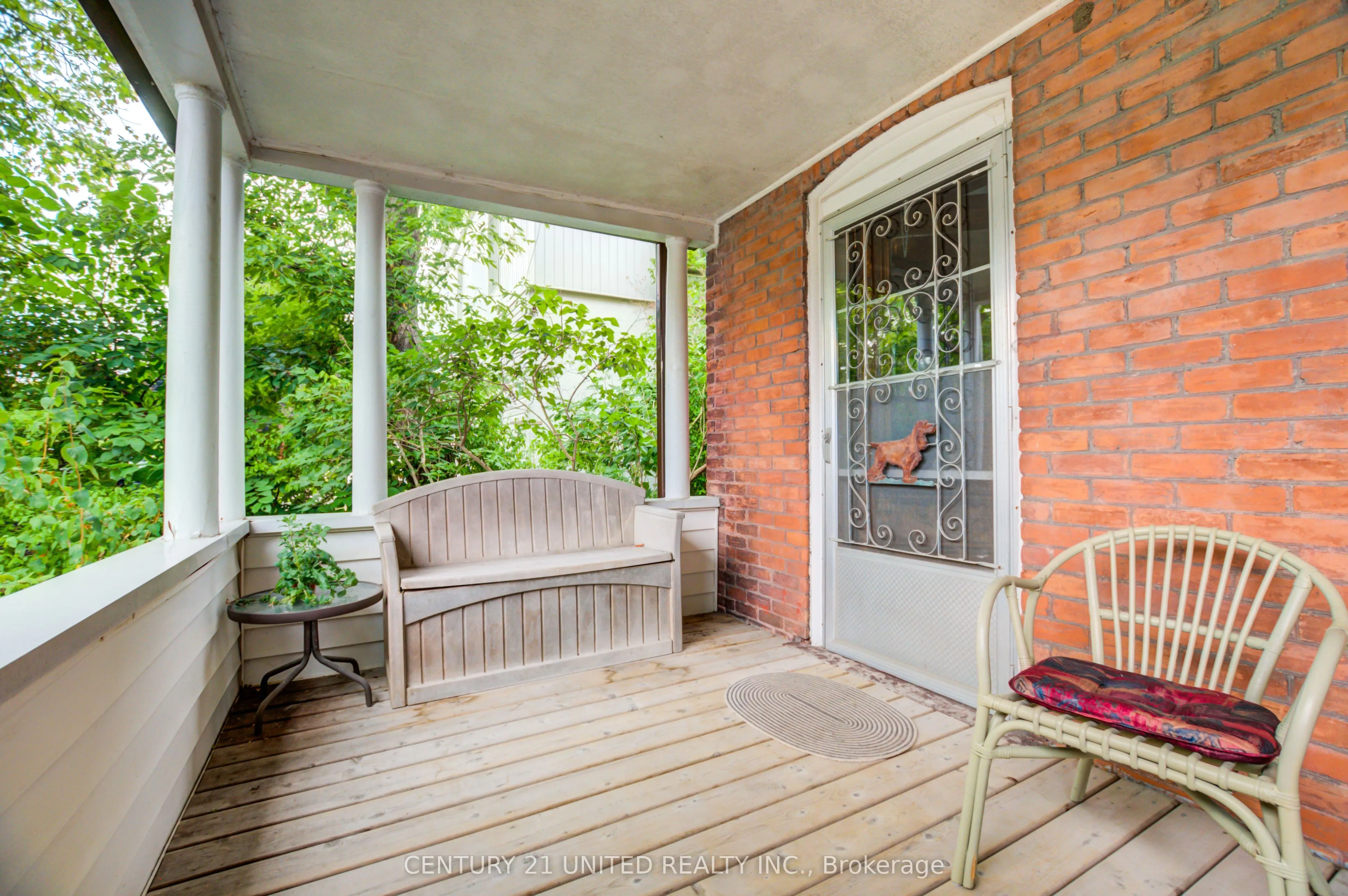 47 Pellissier Street S