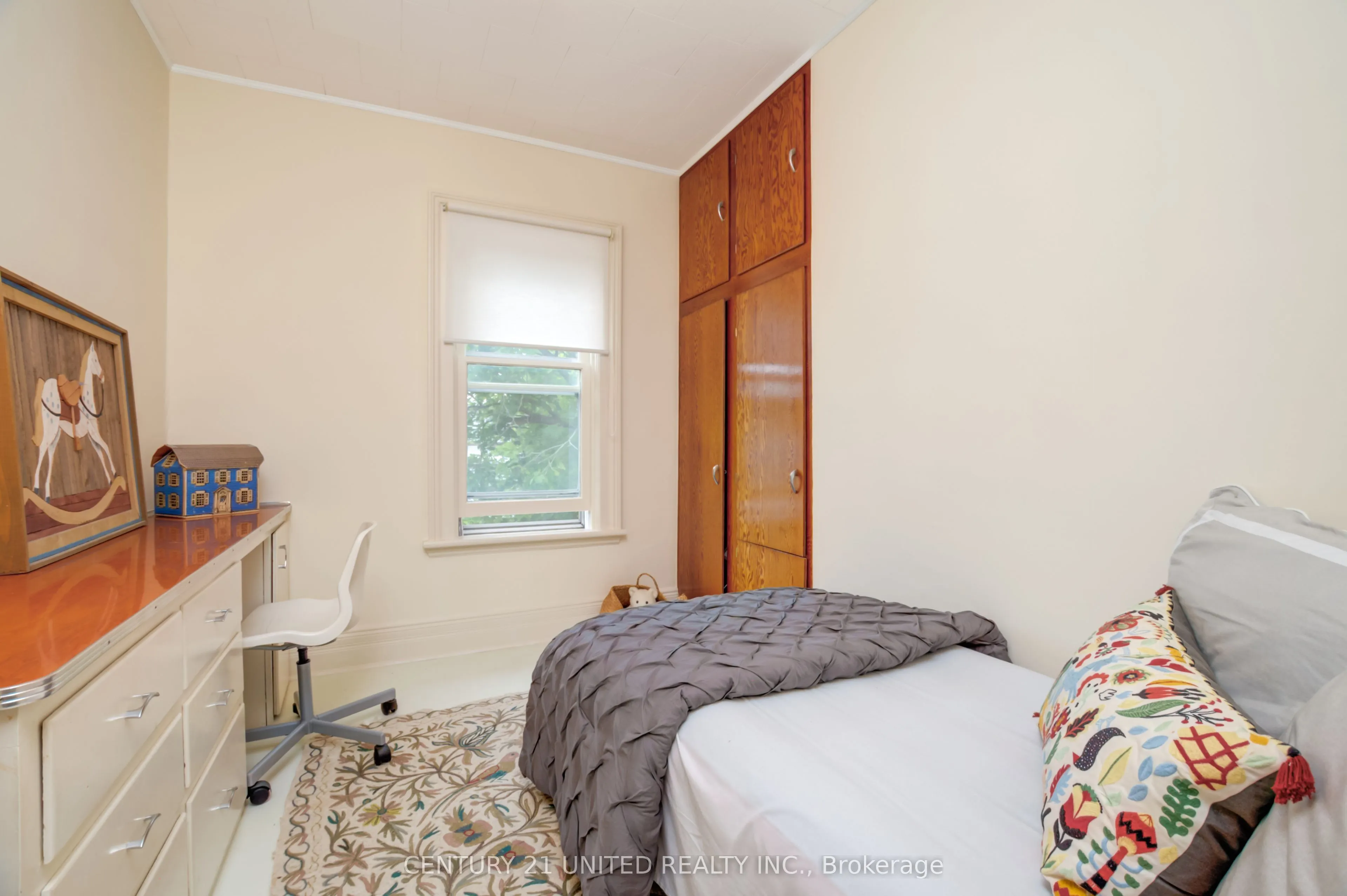 47 Pellissier Street S