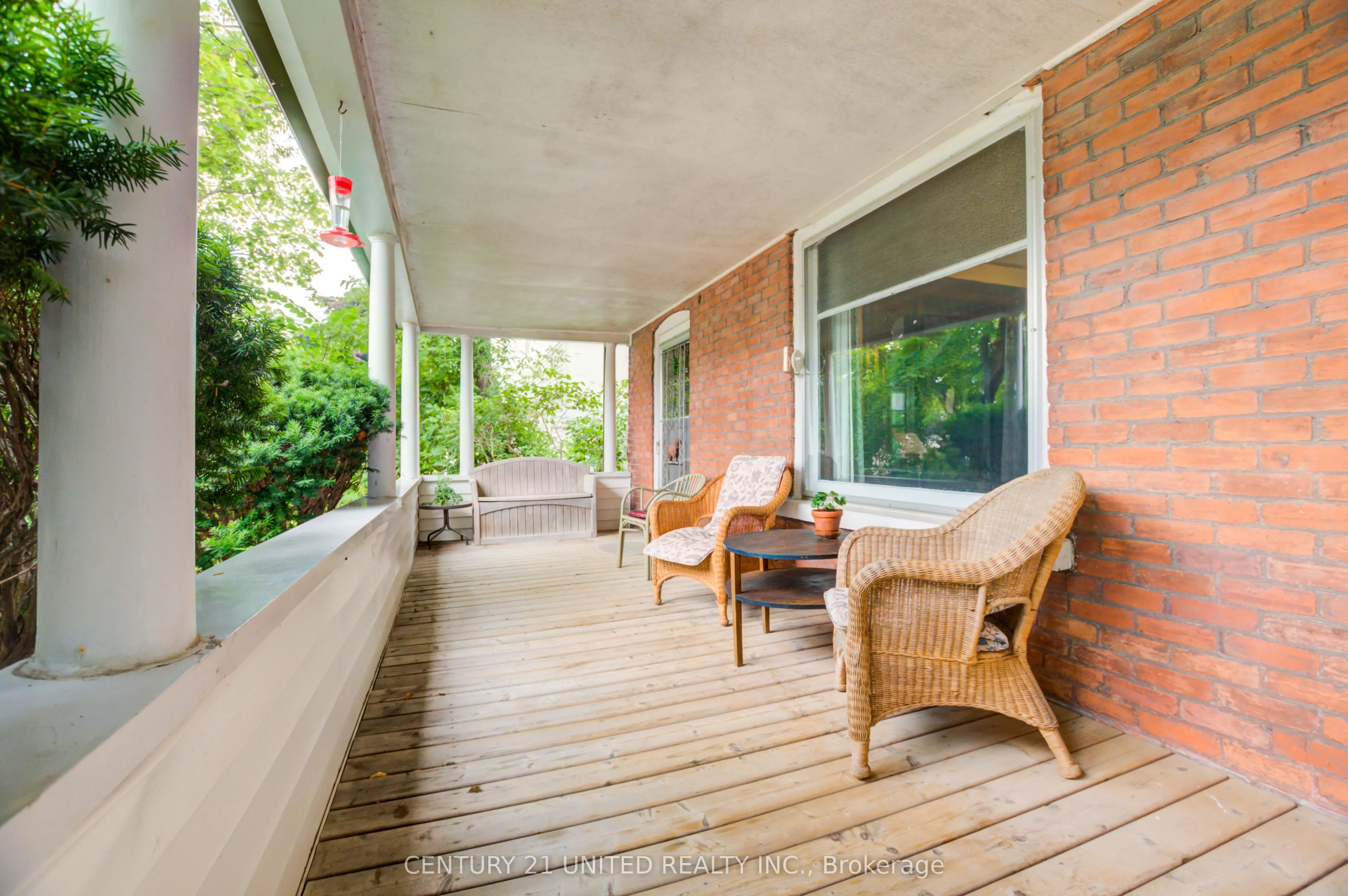 47 Pellissier Street S