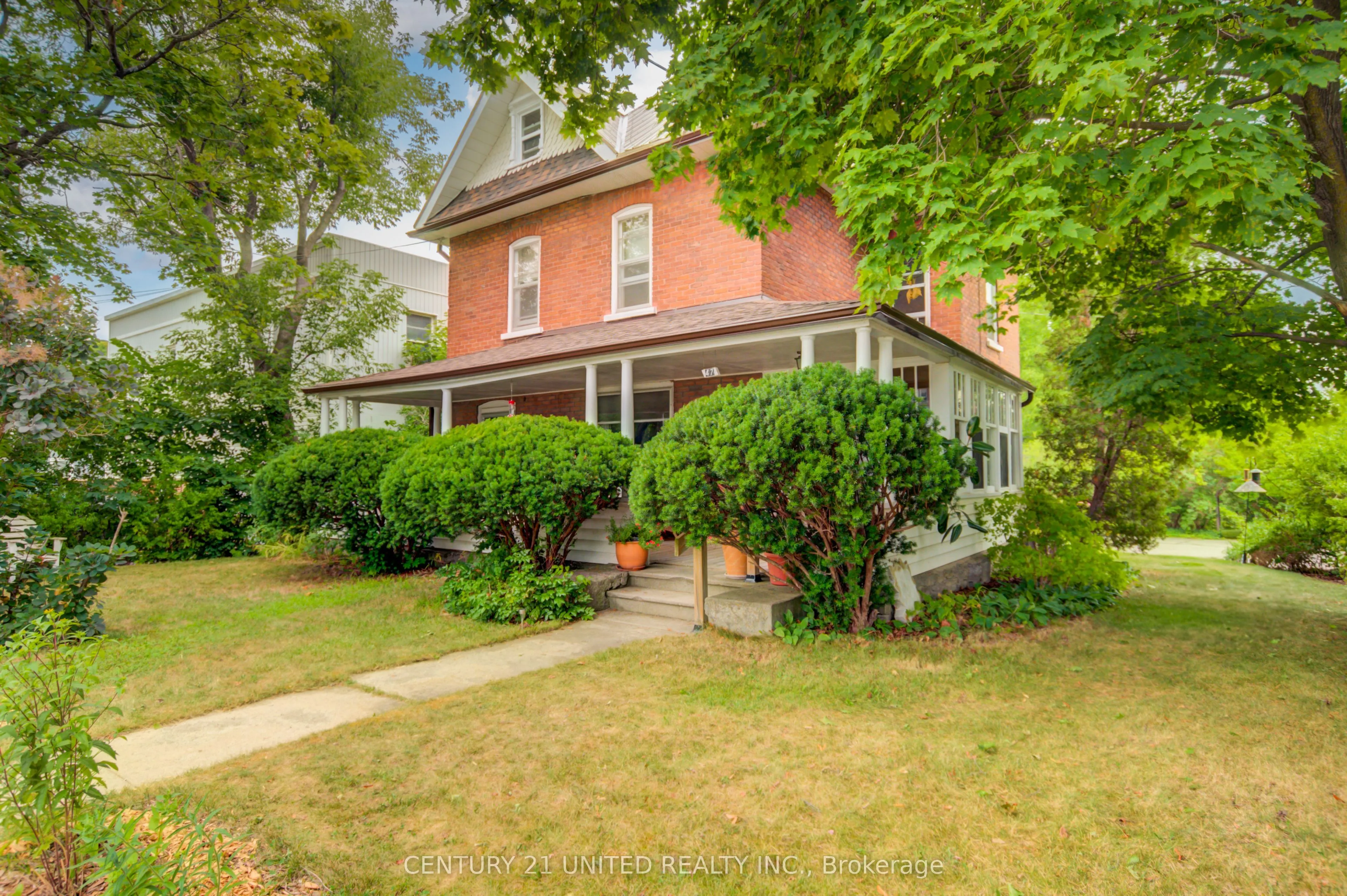 47 Pellissier Street S