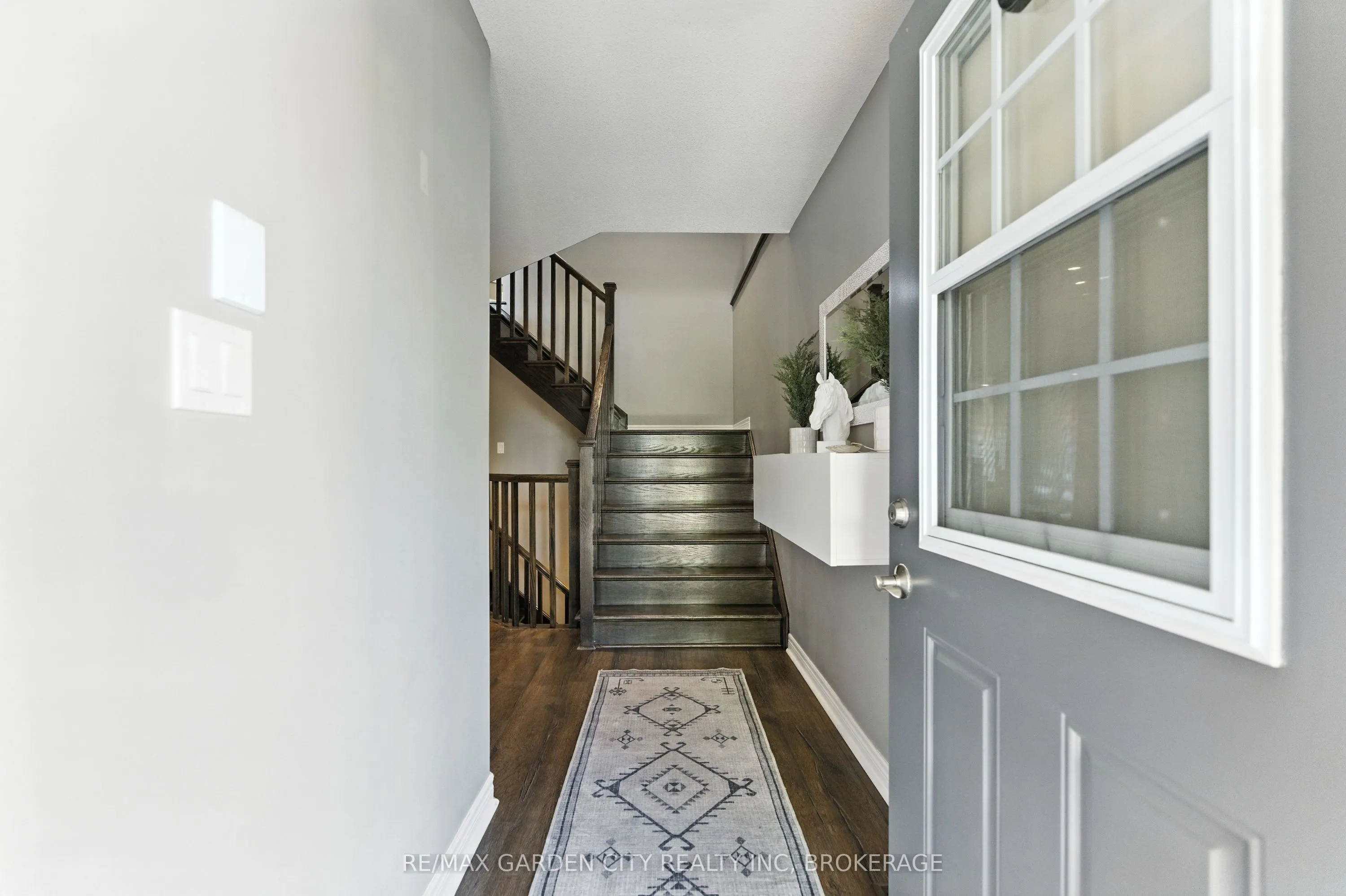 6456 Armelina Crescent