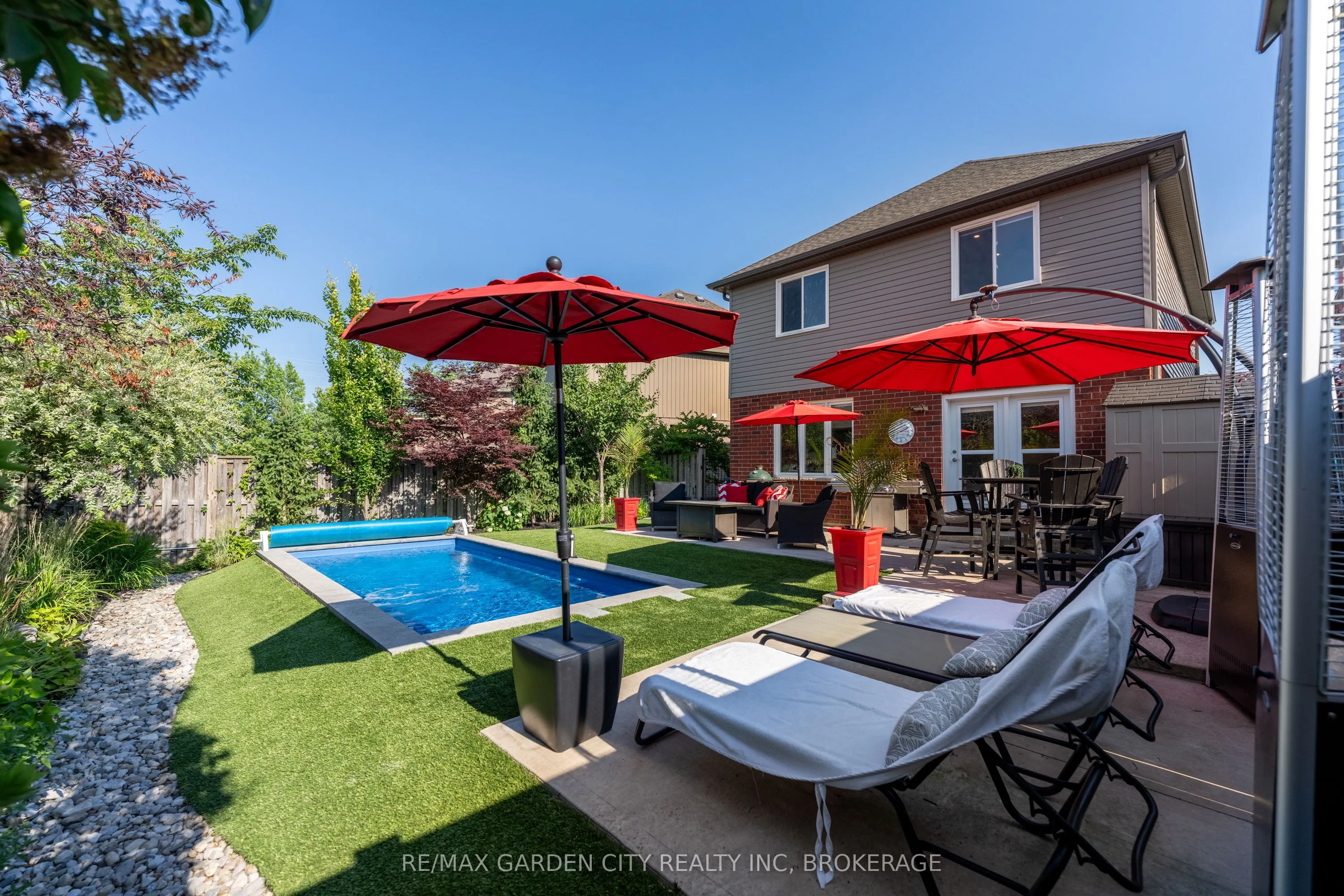 6456 Armelina Crescent