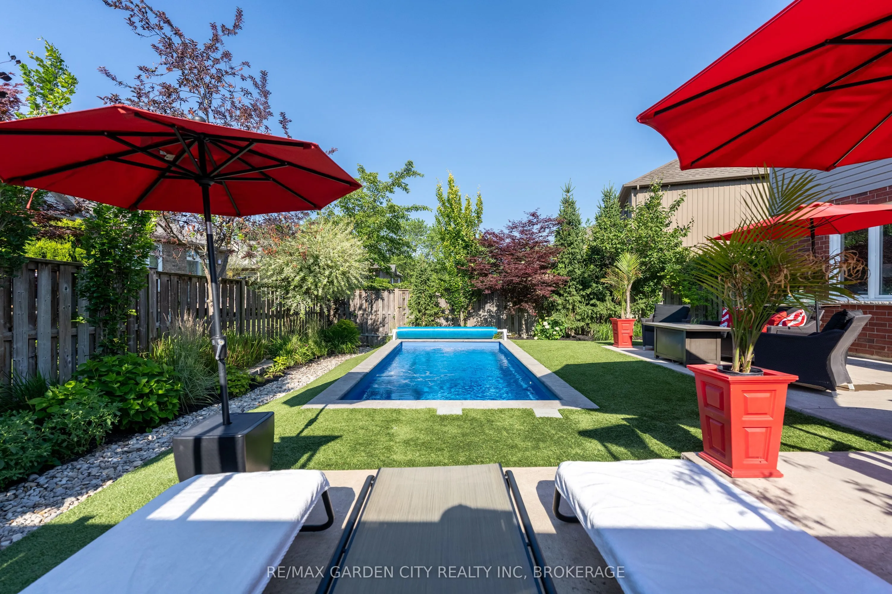 6456 Armelina Crescent