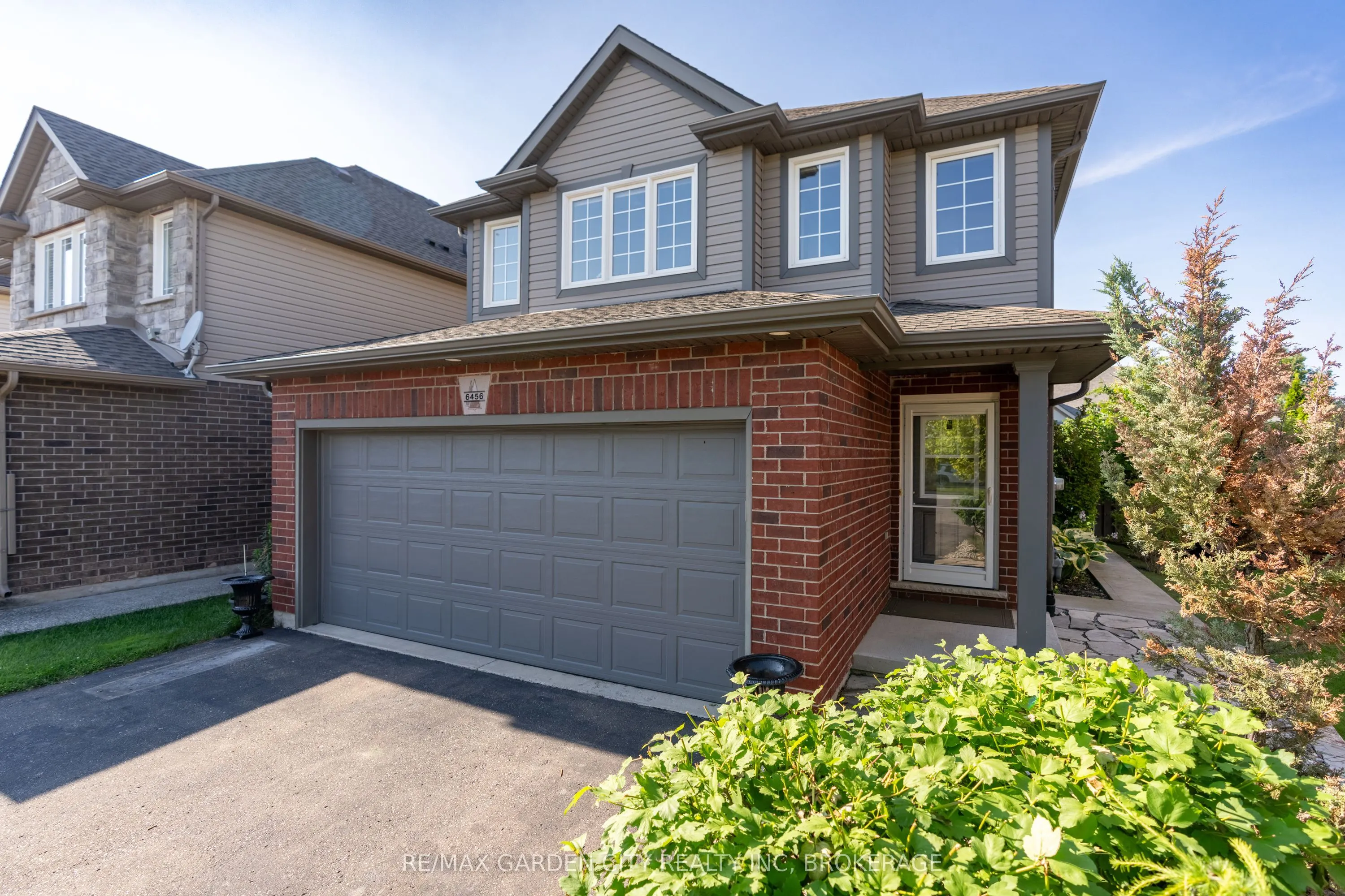 6456 Armelina Crescent
