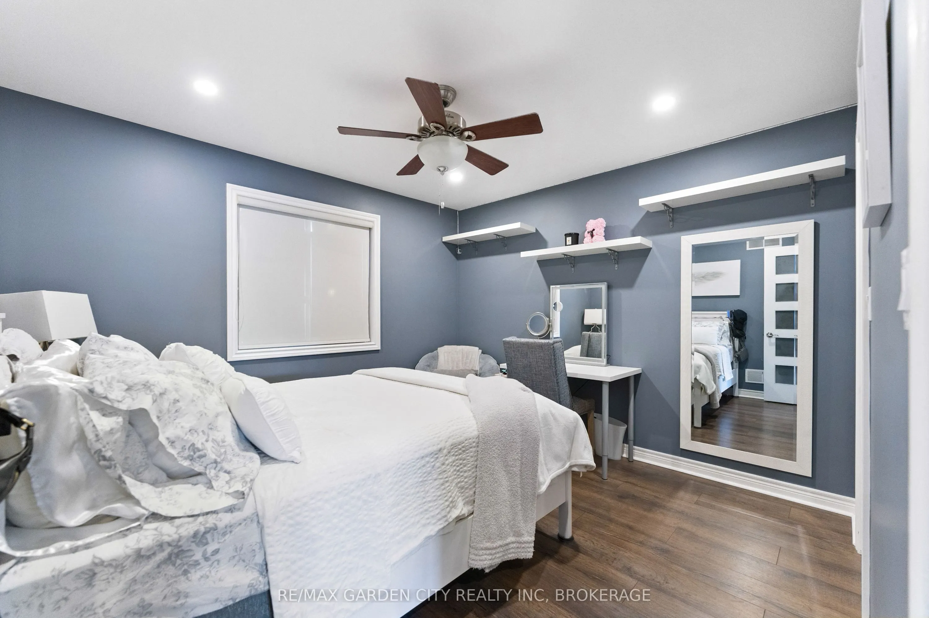 6456 Armelina Crescent