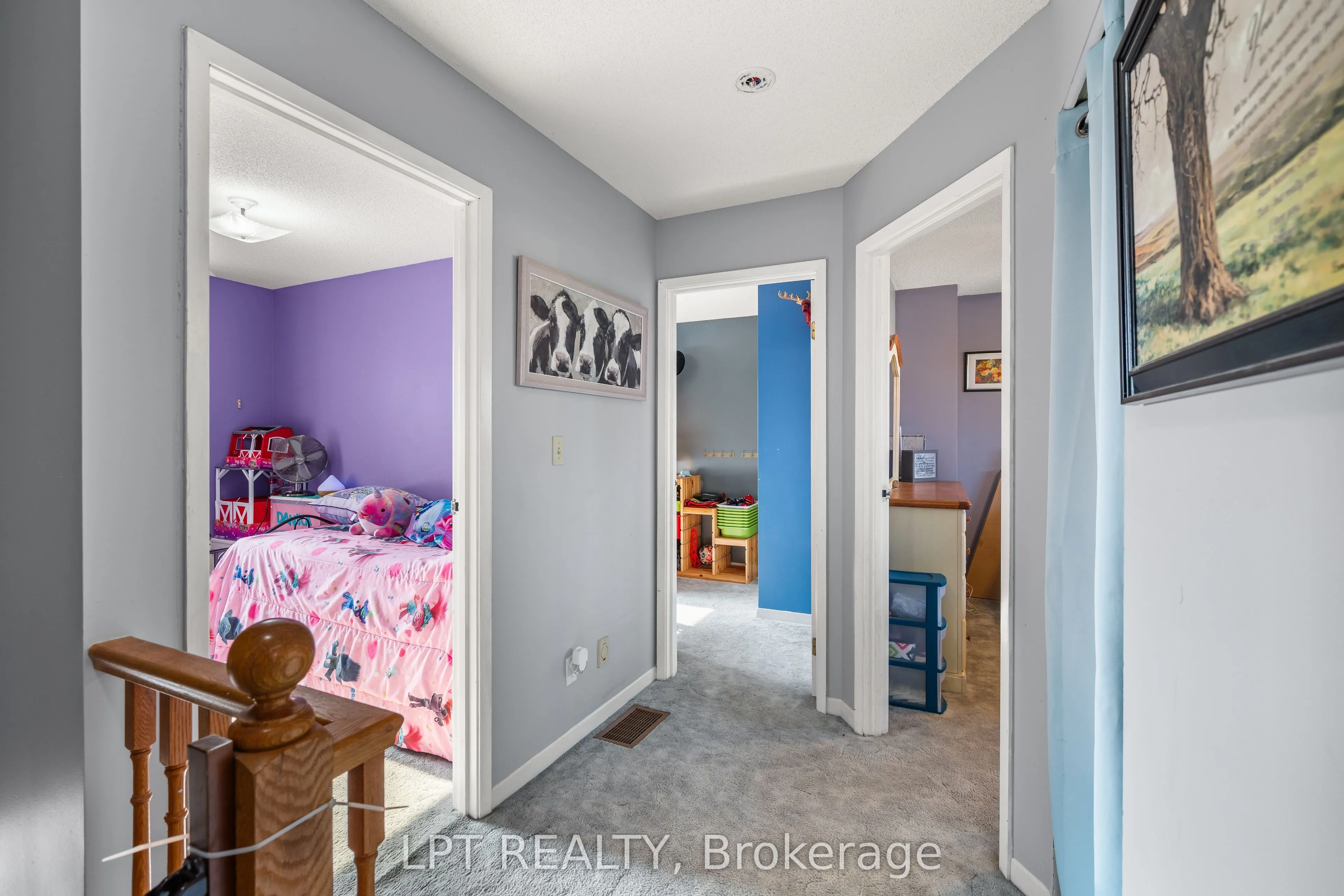 975 Warburton Crescent